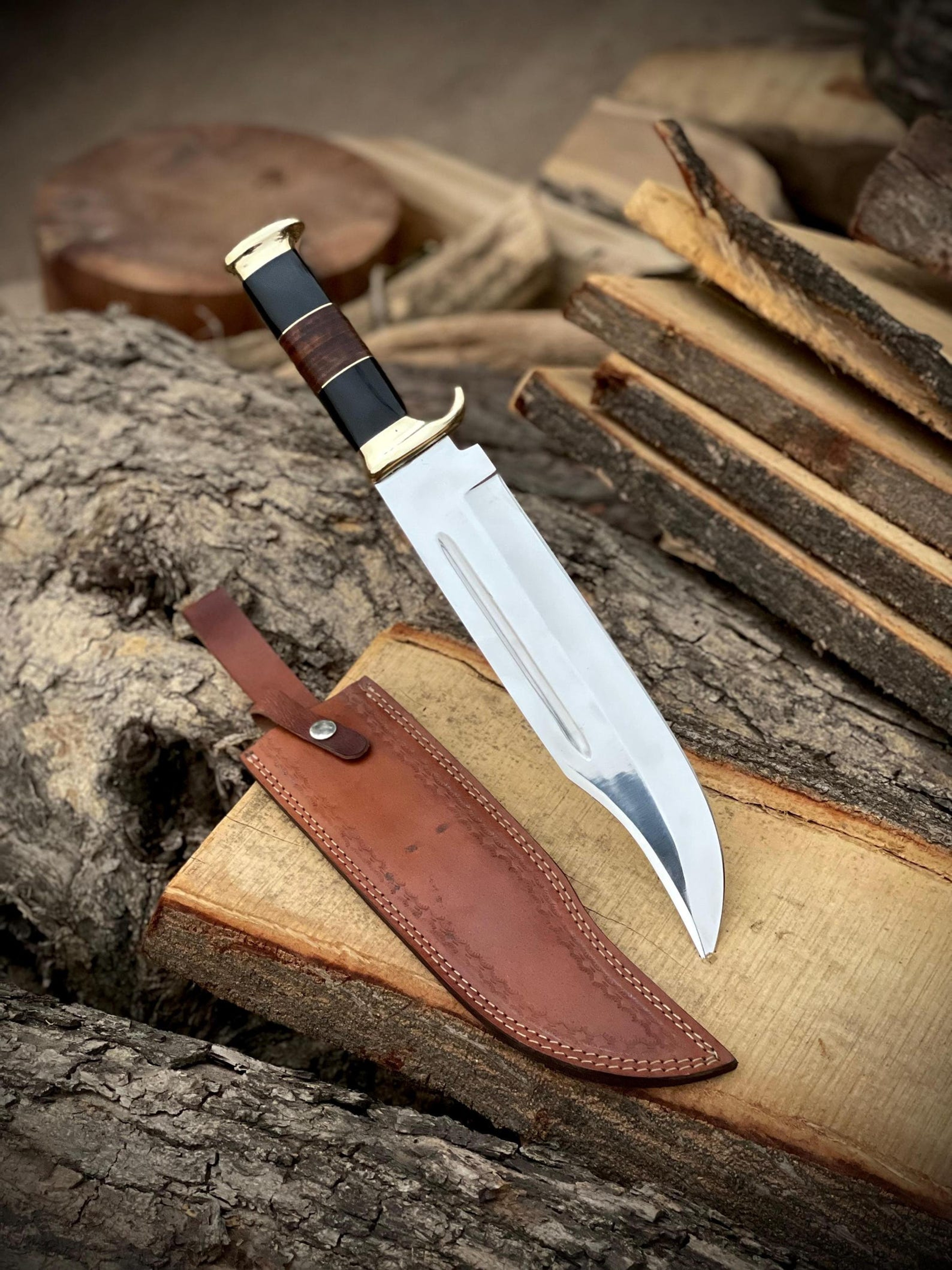 18 D2 Steel Crocodile Outdoor Collectible Handmade Camping  Hunting Companion With Leather Sh 3