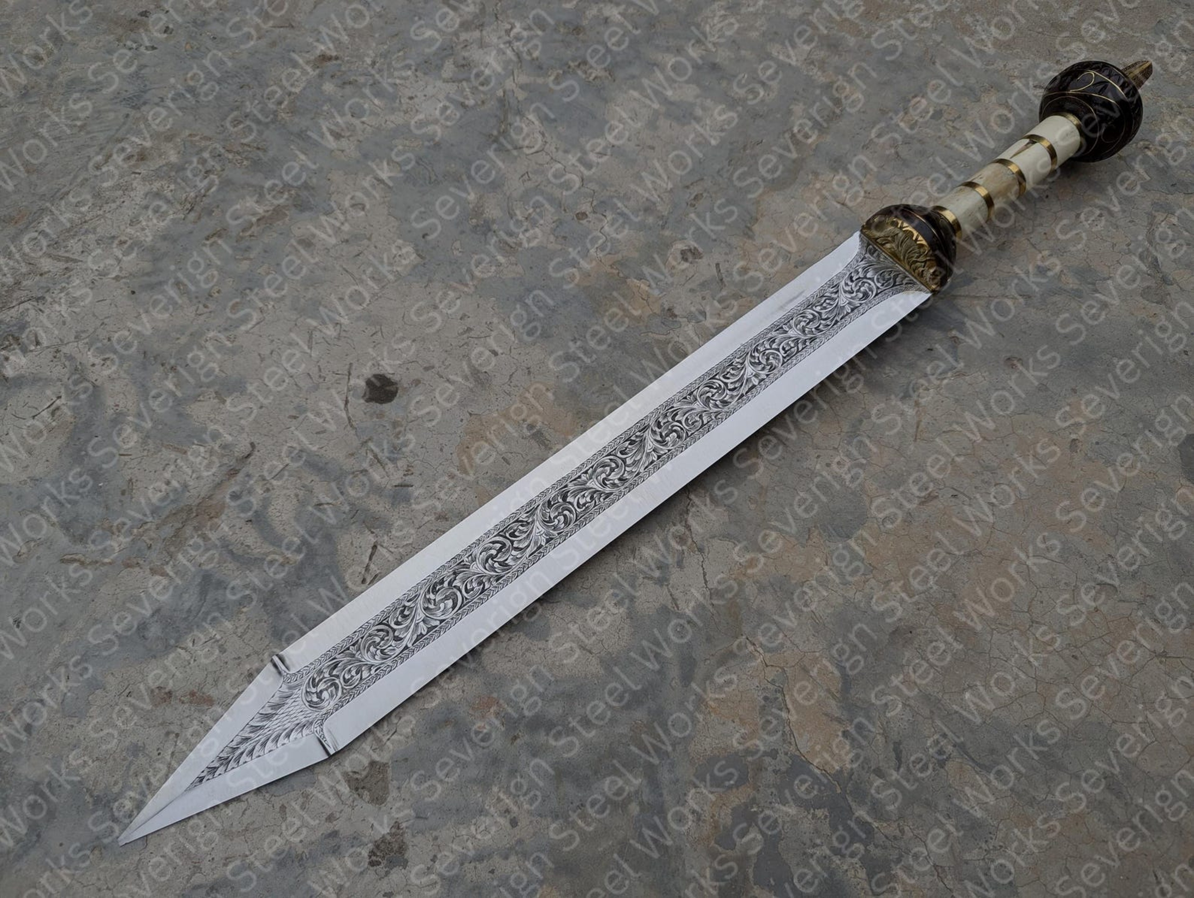 Authentic Roman Gladius Sword 1095 Carbon Steel HandEngraved Blade Leather Scabbard Collector 5