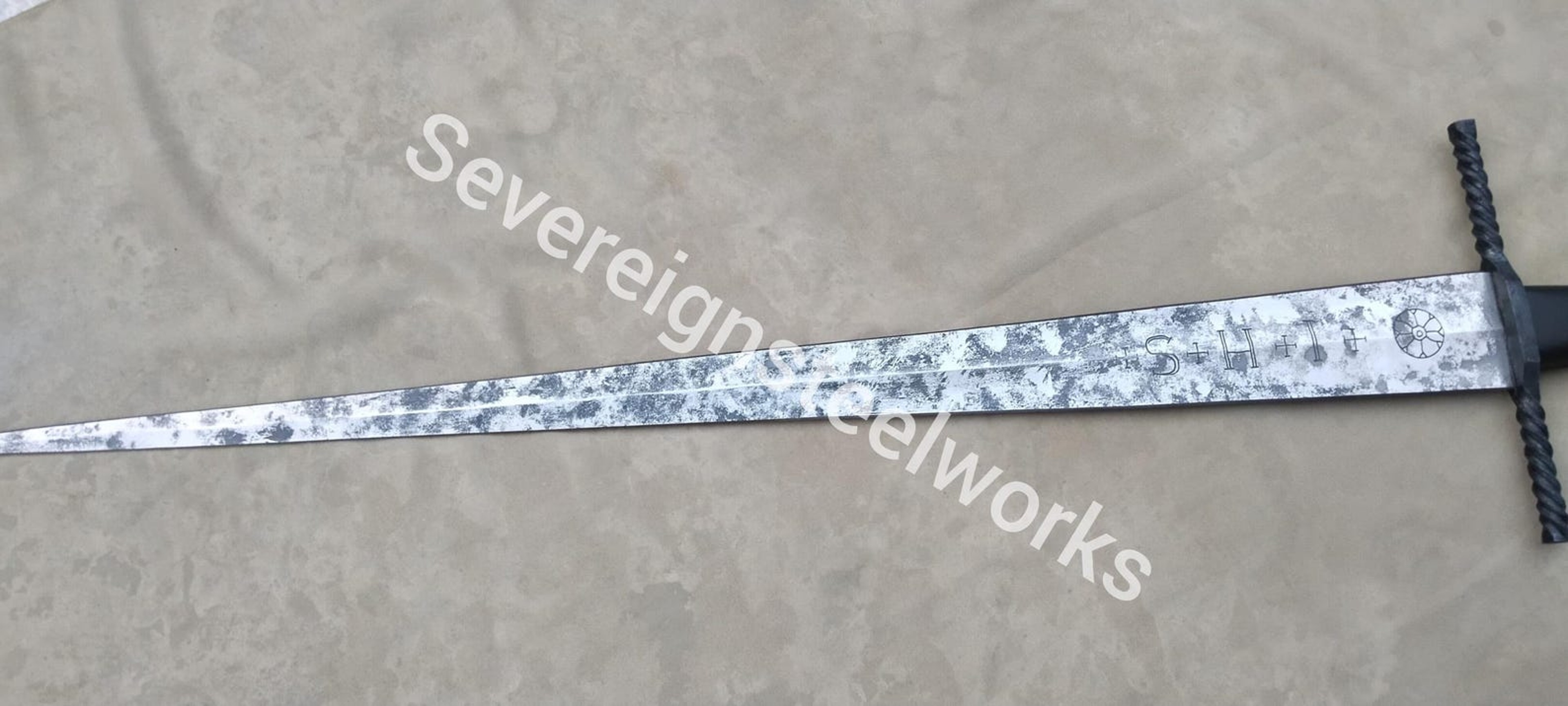 1060 Carbon Steel Knight Replica 15th Century Italian Inspired Collectible Sword For Cosplay F 8