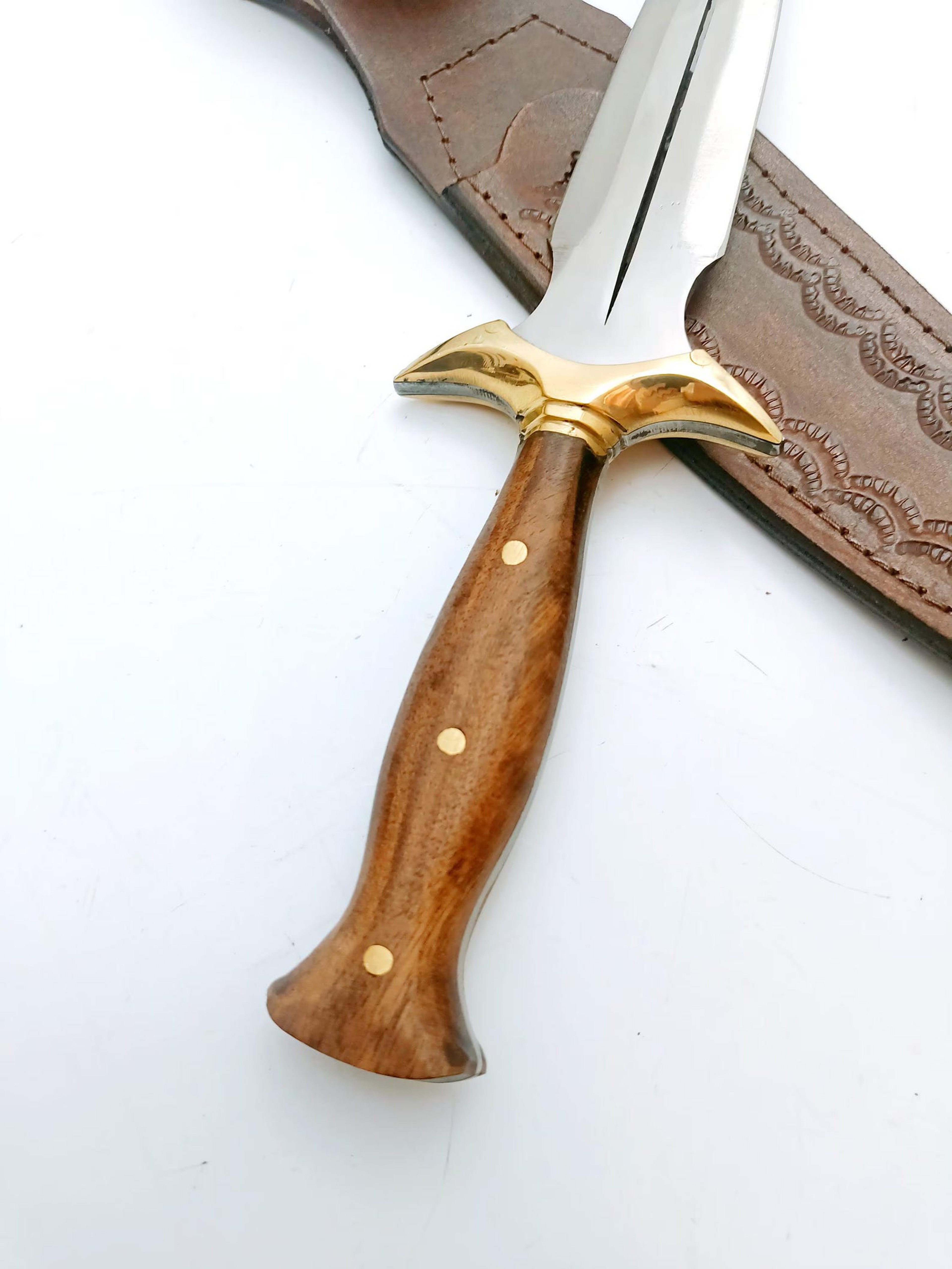 Premium Personalized Machete Knife With Walnut Handle And Engraving  Ideal For Outdoor Adventures A