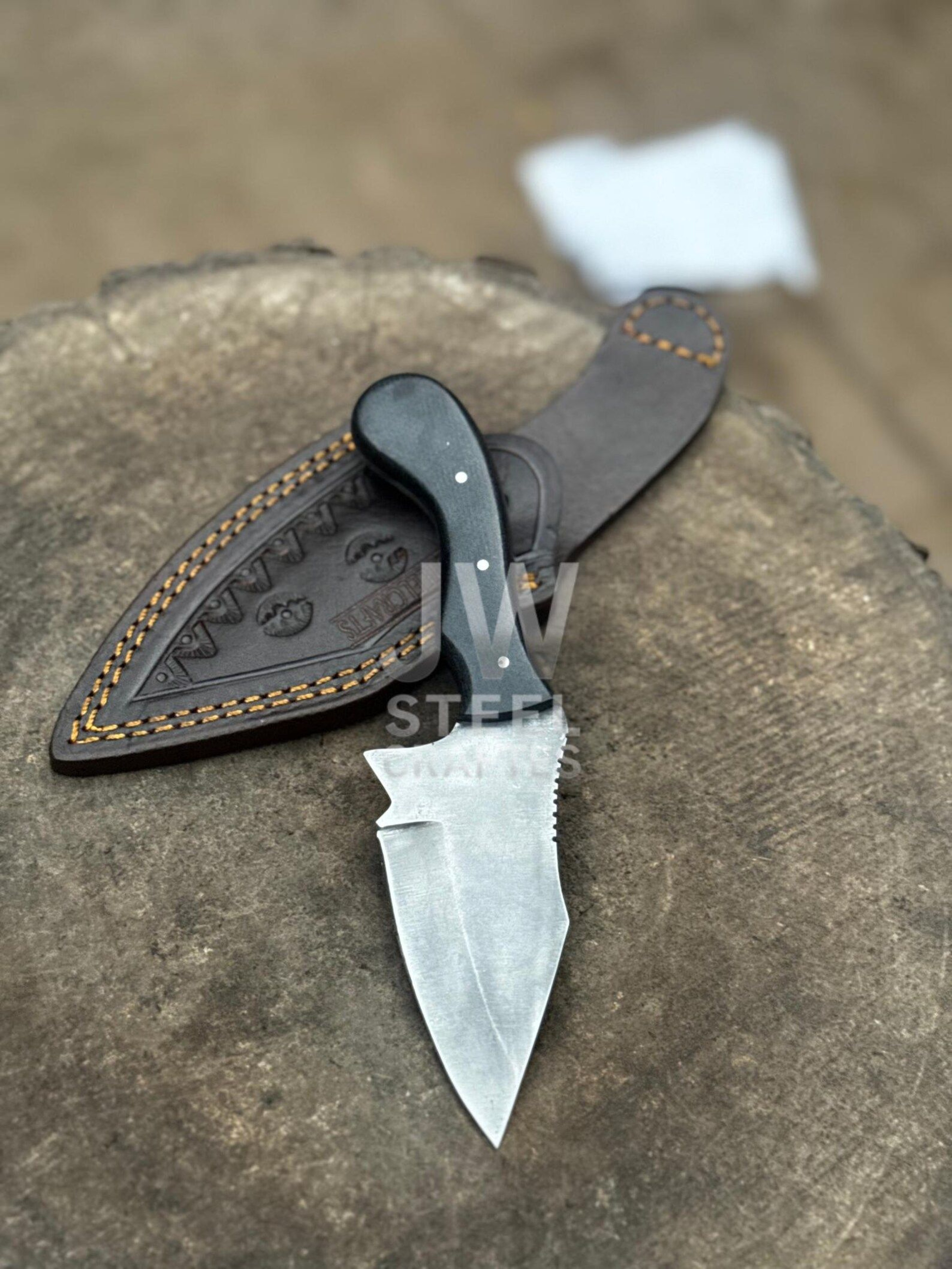 Handmade Mini Damascus Skinner Knife With Unique Horn Handle And Leather Sheath  Perfect For O 5