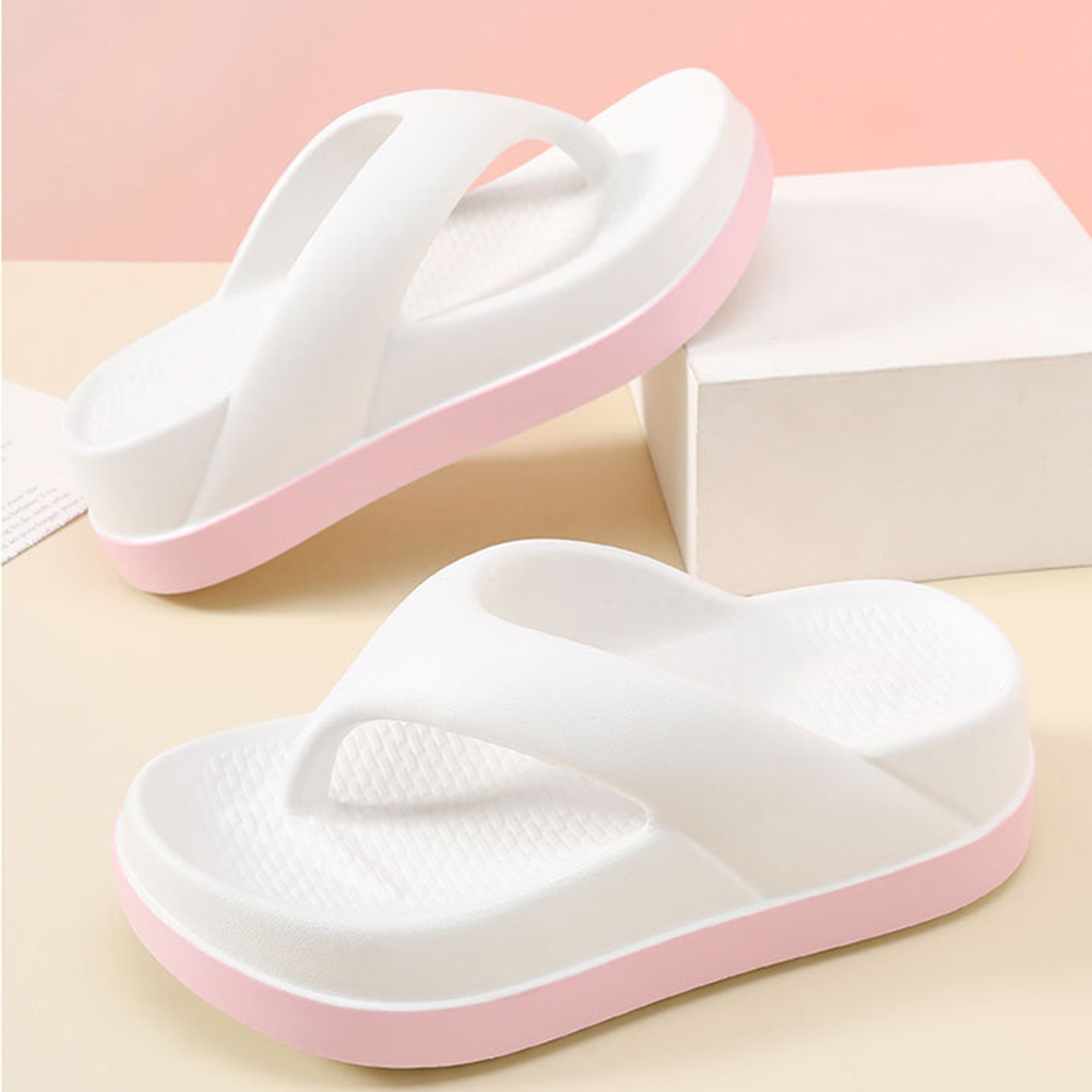Womens Summer Flip Flops, Casual Beach Slippers, Breathable Fashion Flip Flops, Anti Slips Outdoor Sandals – view 2
