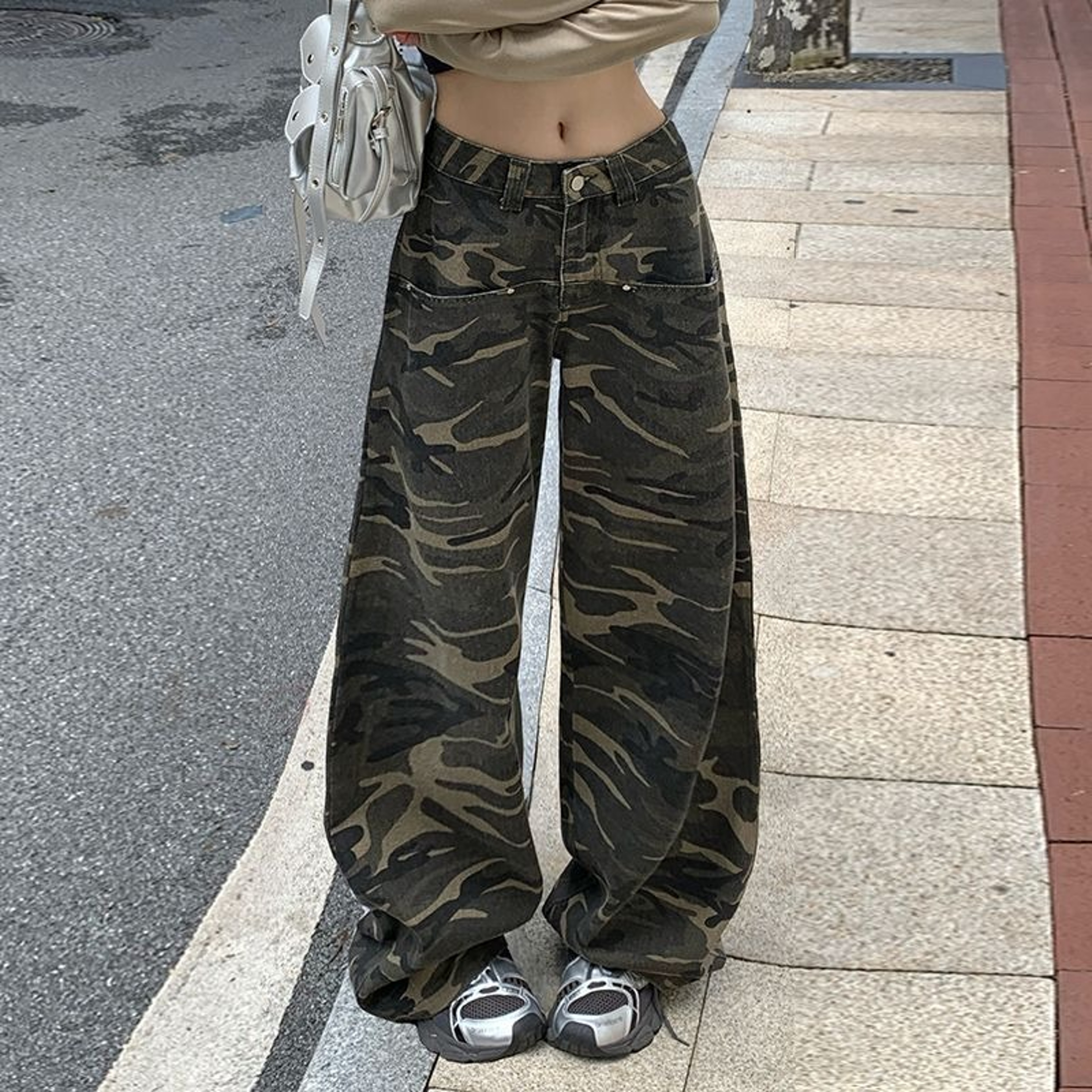 Autumn Winter Low Rise Jeans, Ladies Baggy Drawstring Mop Camouflage Pants Women American High Street – view 4