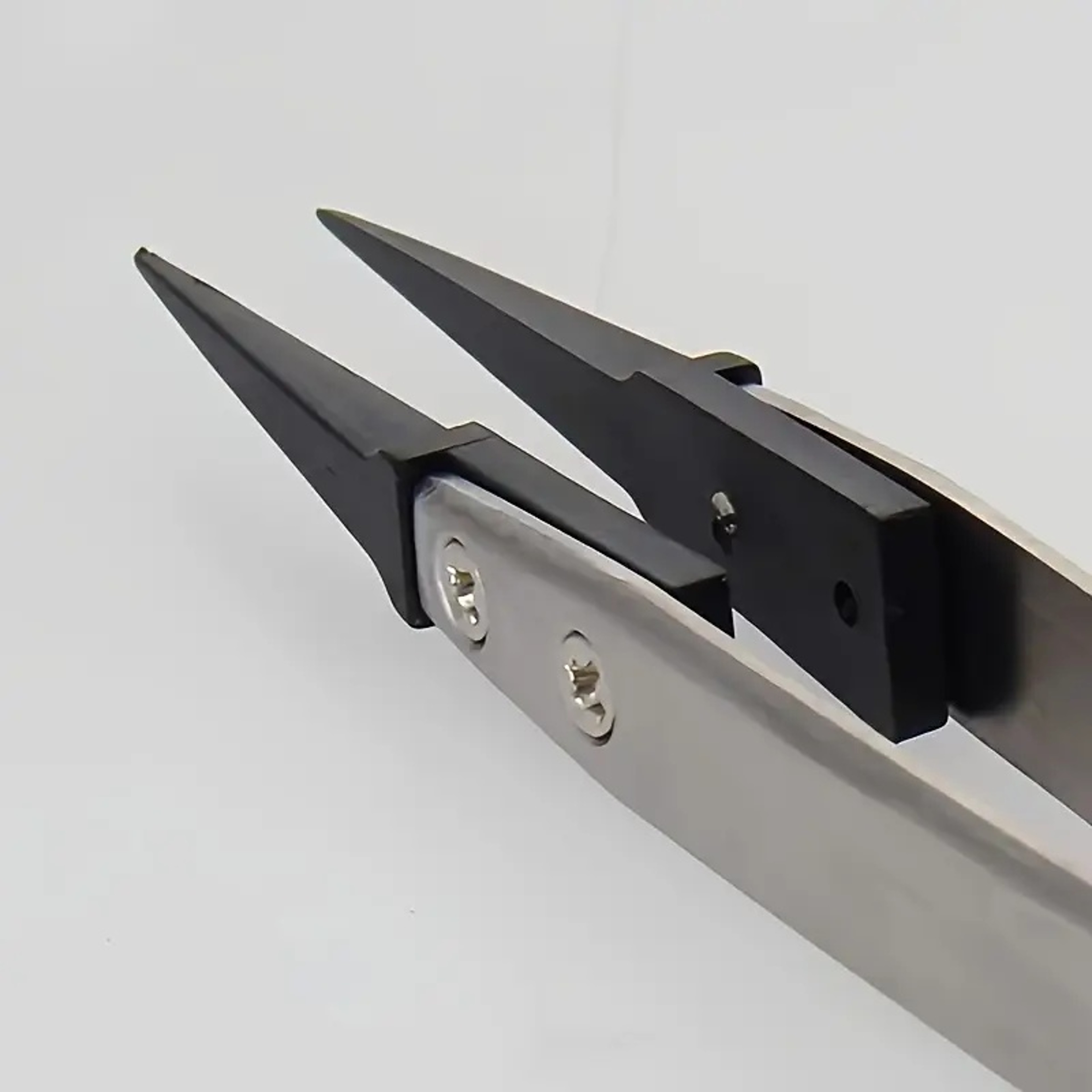 Safe Precision Tweezers AntiStatic Tips With HeavyDuty Metal For Electronics  Jewelry Repair 1