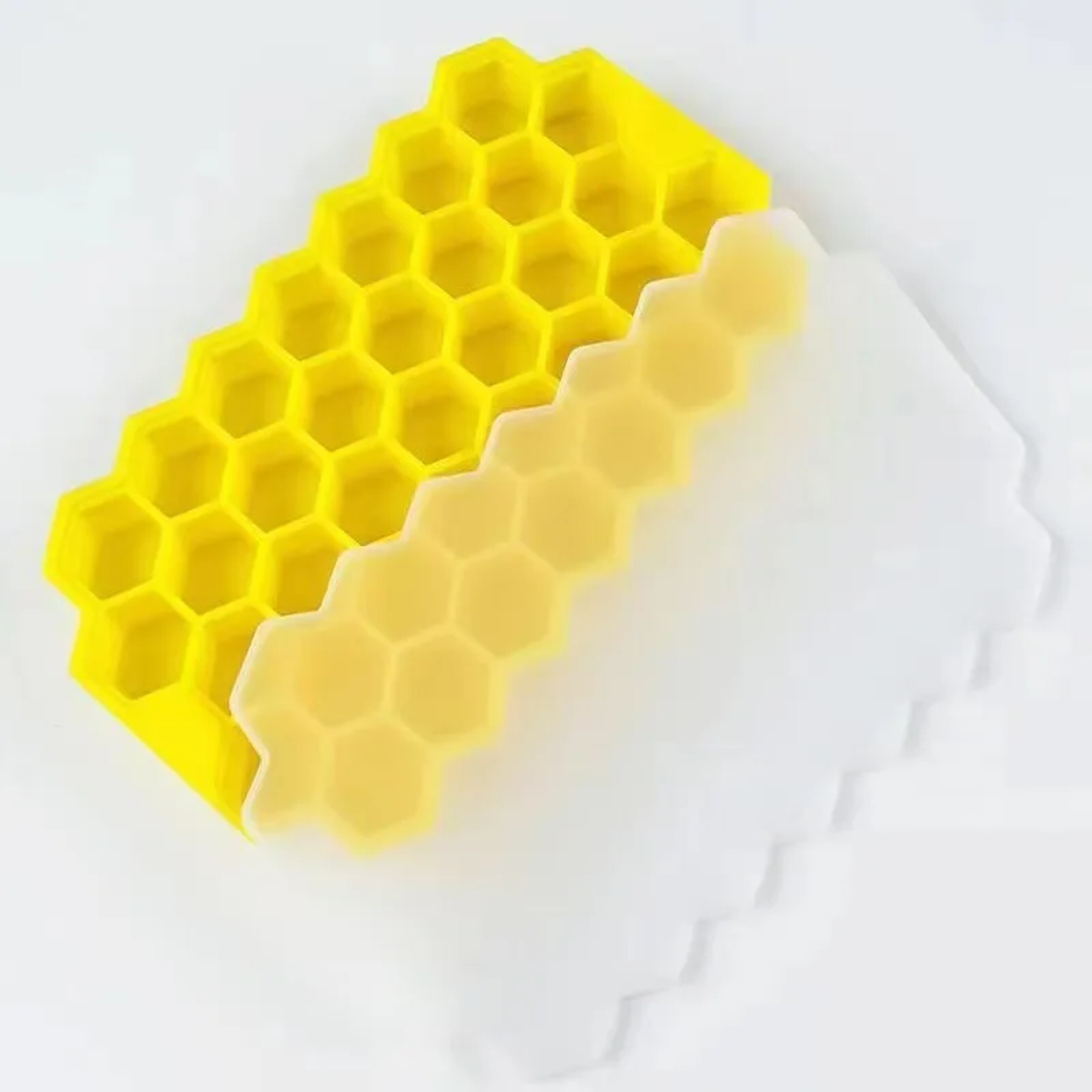Silicone Ice Cube Tray For Whiskey Cocktails  Slow Melting Drinks 1