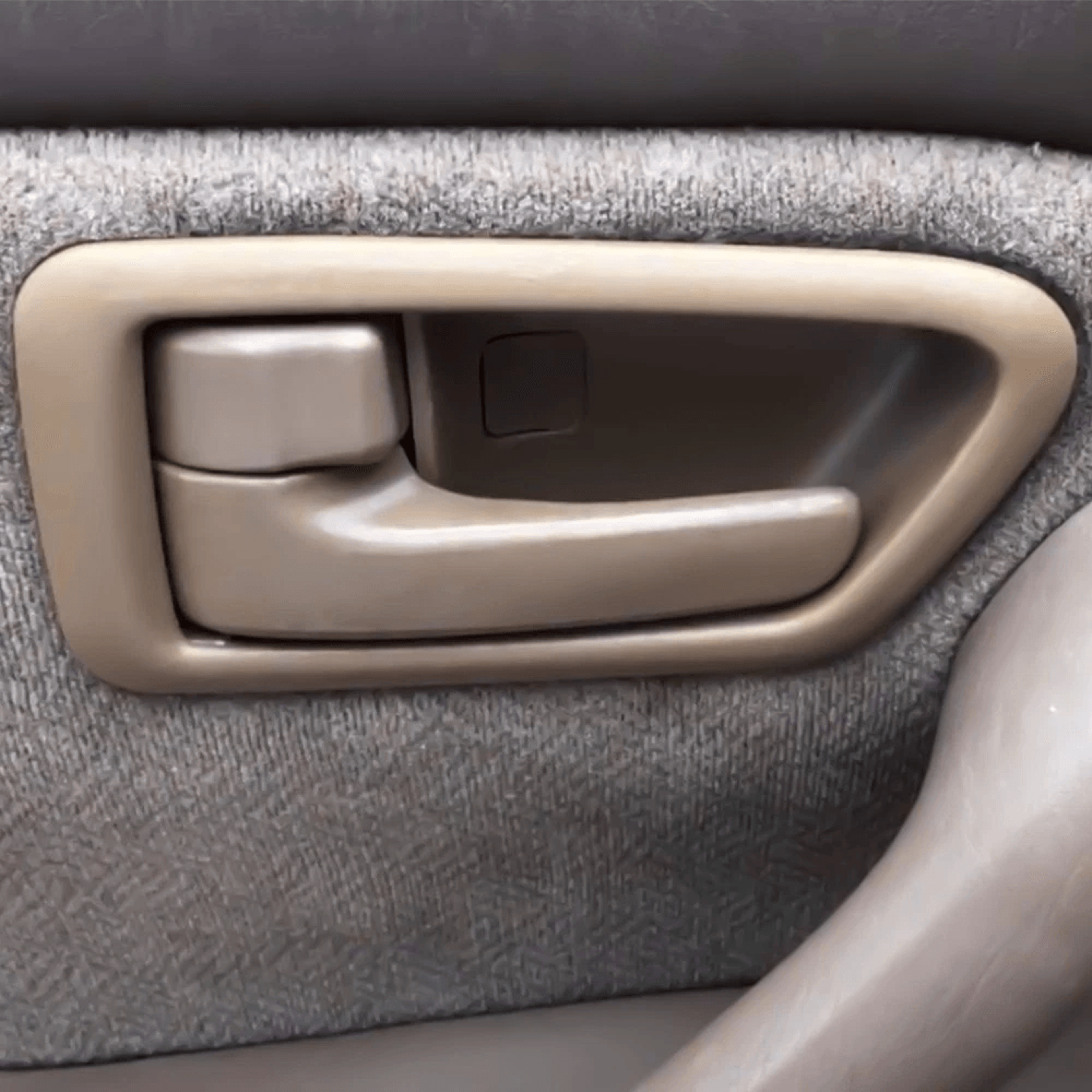 Left Side Door Handle Inside For Front  Rear Easy Replacement  Designed For Specific Vehicle Fit 0
