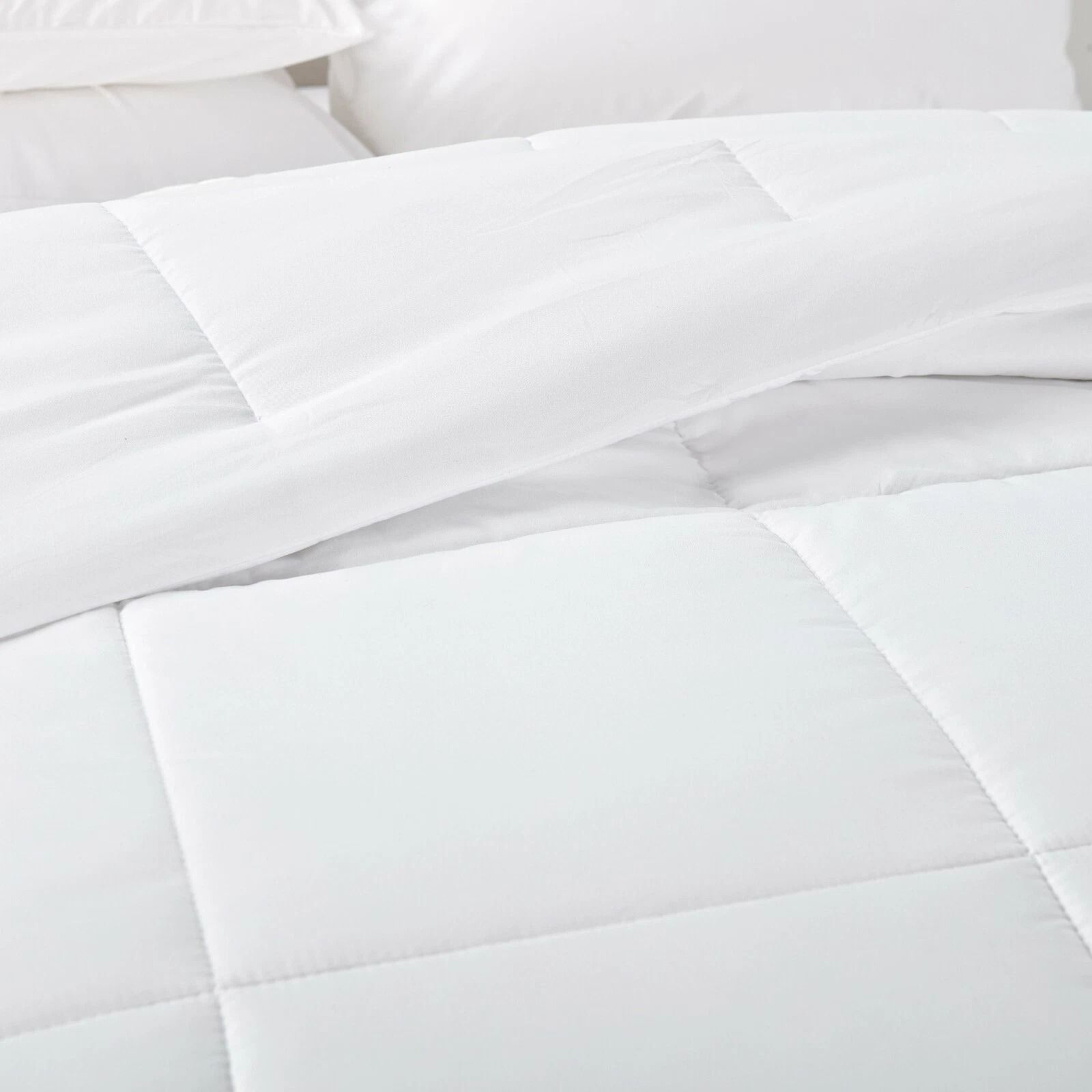 Premium All Season Down Alternative Comforter Ultra Soft Quilted Duvet Insert 5