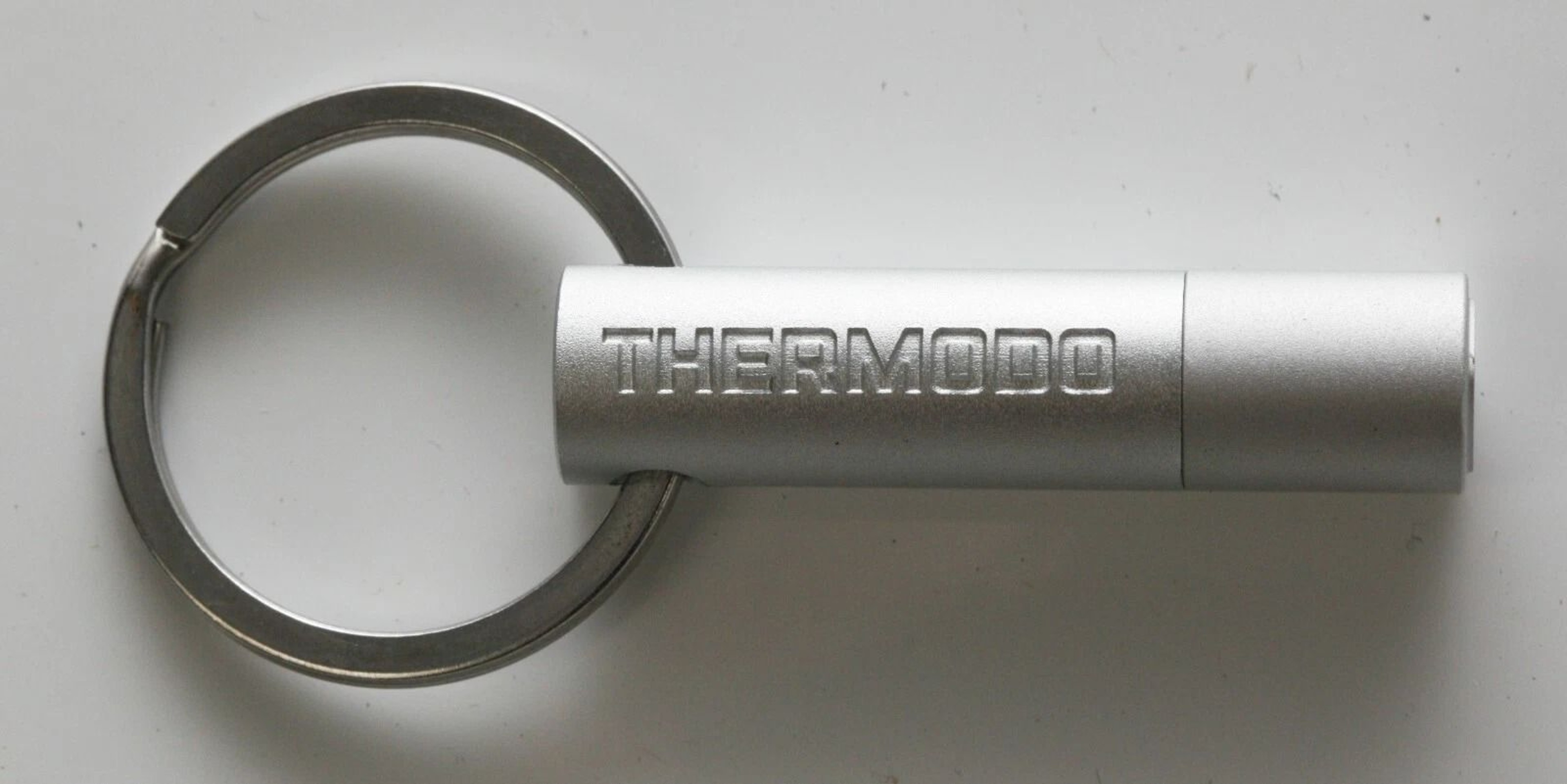 Thermodo Mini Ambient Thermometer For Mobile Devices 1