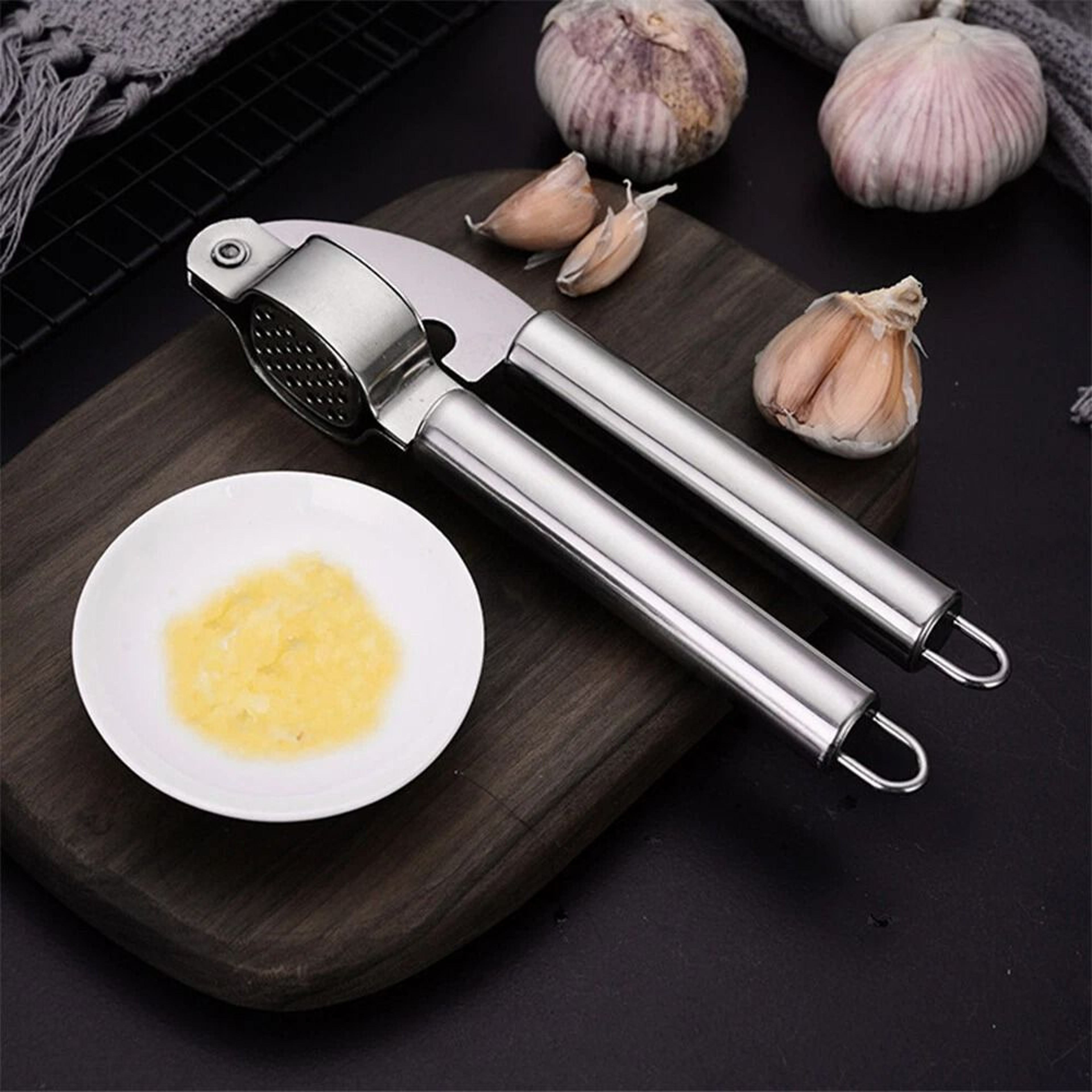 Stainless Steel Garlic Press Crusher Squeezer Professional Kitchen Tool For Effortless Garlic Prepa 0