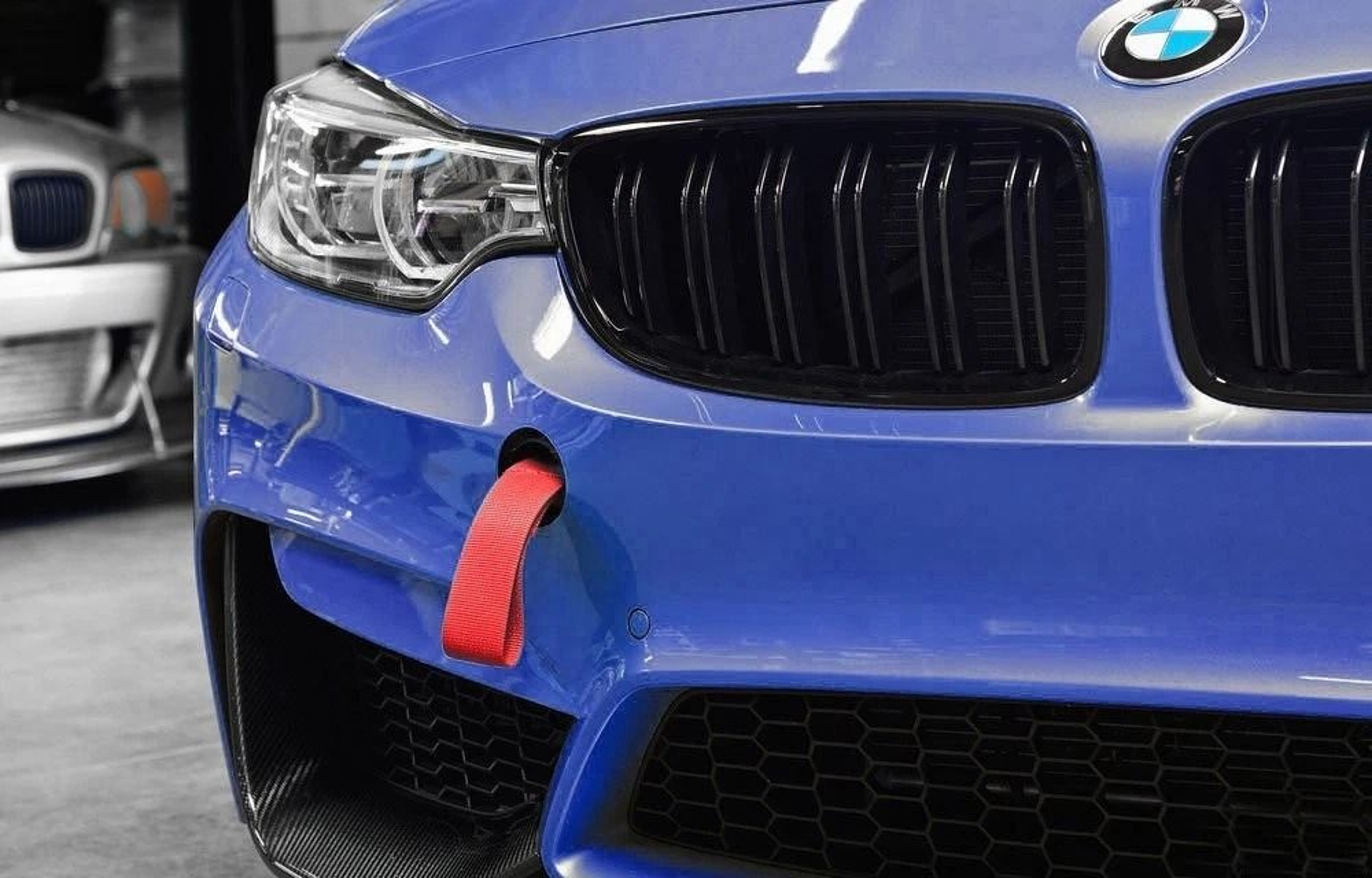 Red BMW Tow Hook Strap High Strength Racing Style For BMW F Series 3