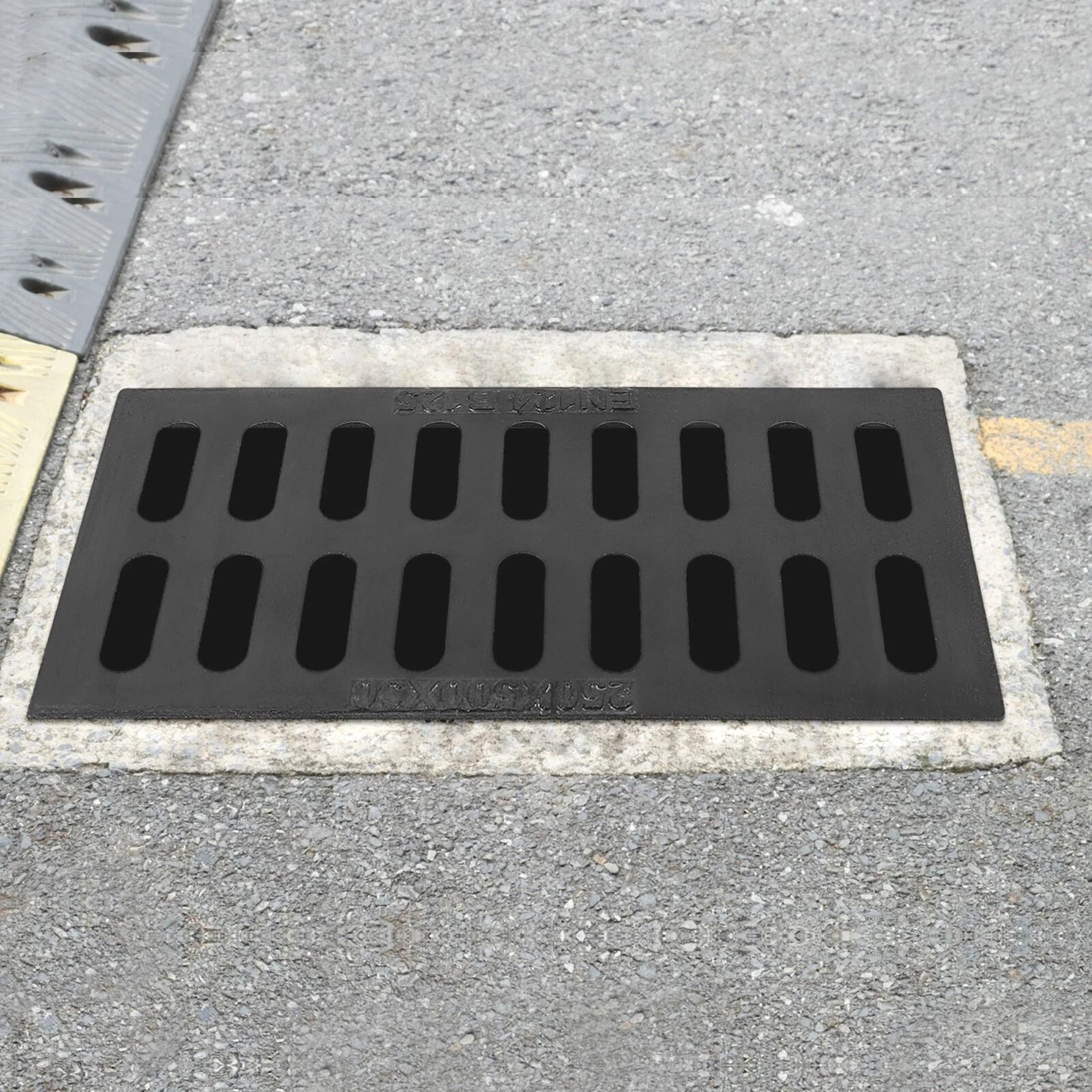 Heavy Duty Ductile Cast Iron Drain Grate Outdoor Channel  Sewer Cover 8