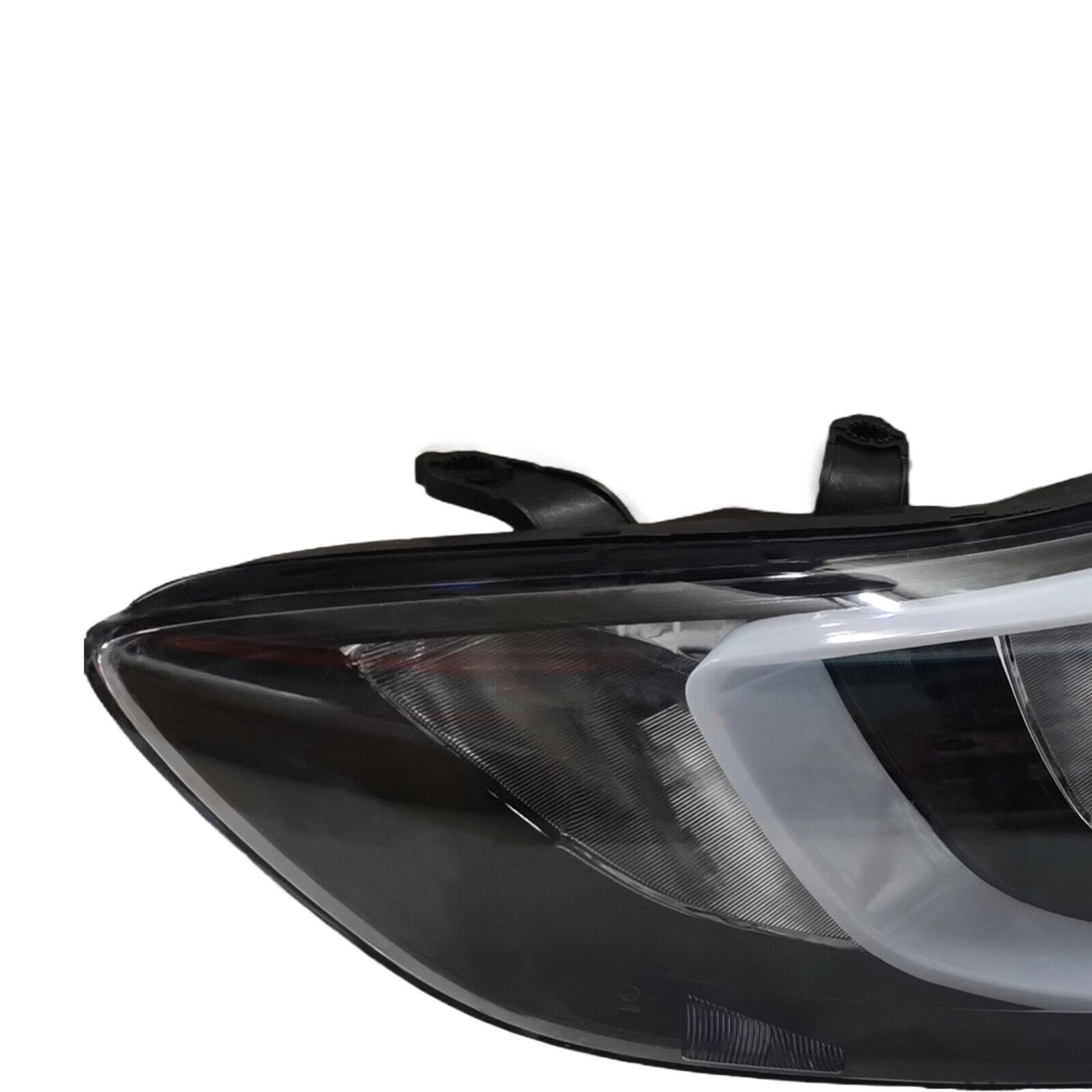 Hyundai Elantra Driver Side Halogen Headlight Assembly 4
