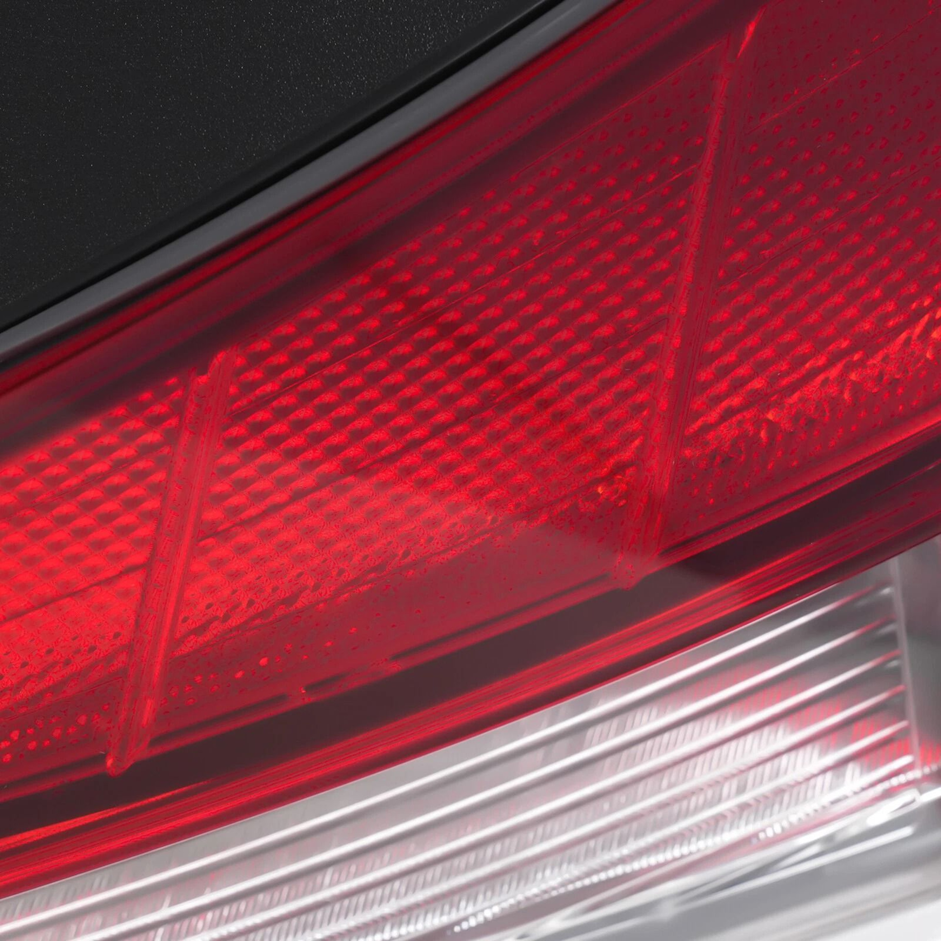 Hyundai Elantra Right Passenger Tail Light Assembly Halogen Replacement 2
