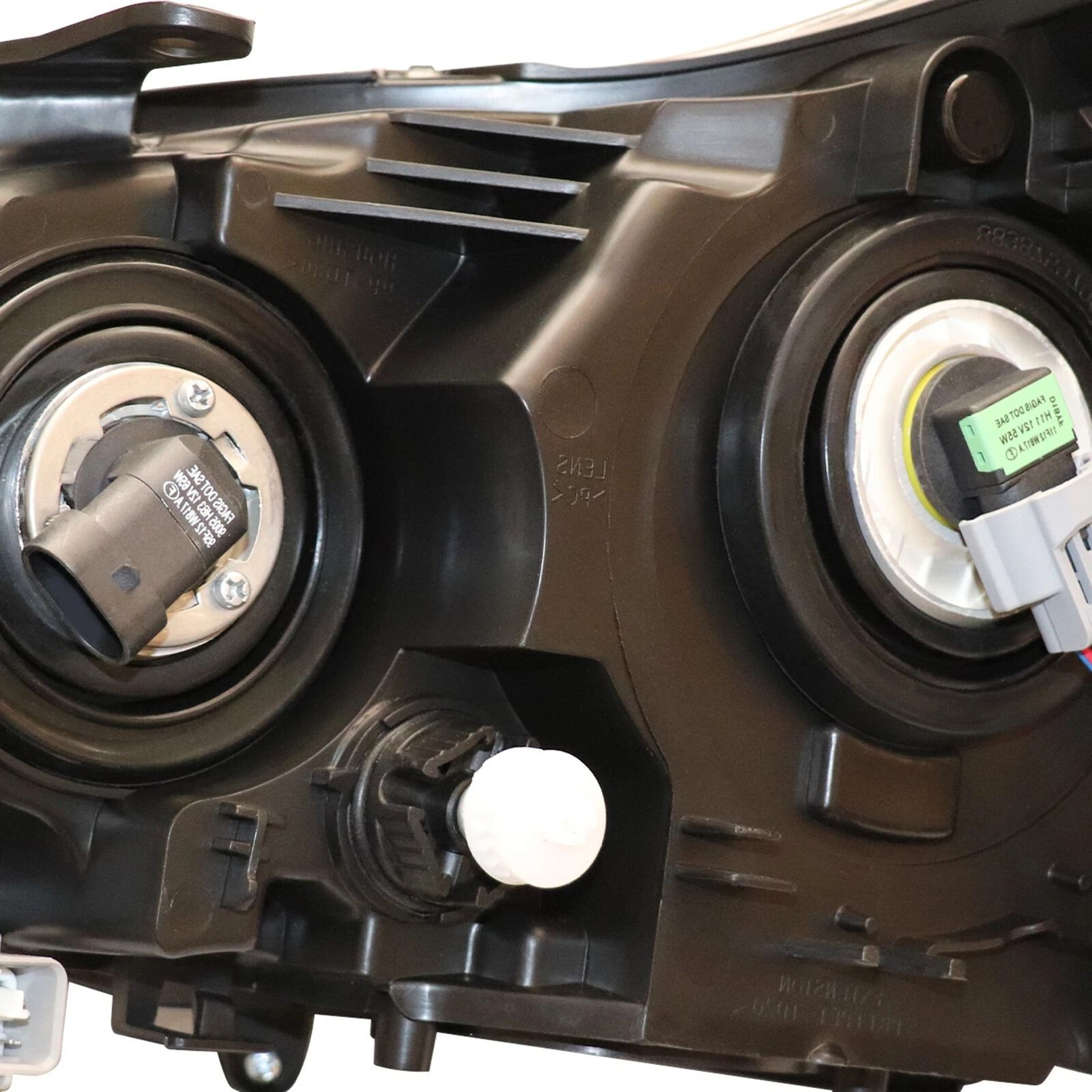 Subaru Crosstrek Passenger Side Halogen Headlight Assembly 11