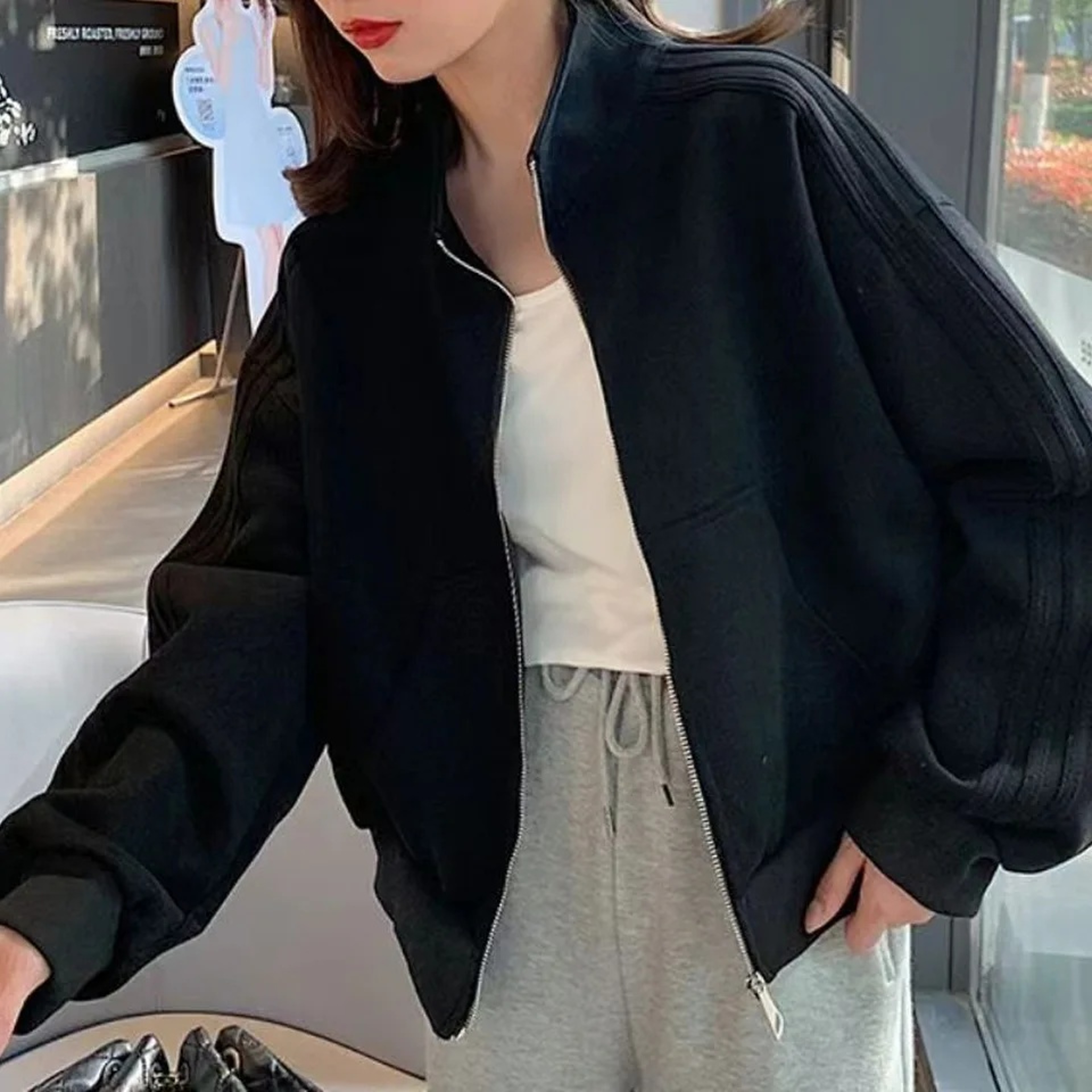 Women's Short Sweatshirt Jacket, Versatile Loose Fit Casual Style, Three Stripe Autumn Winter Jacket – view 6
