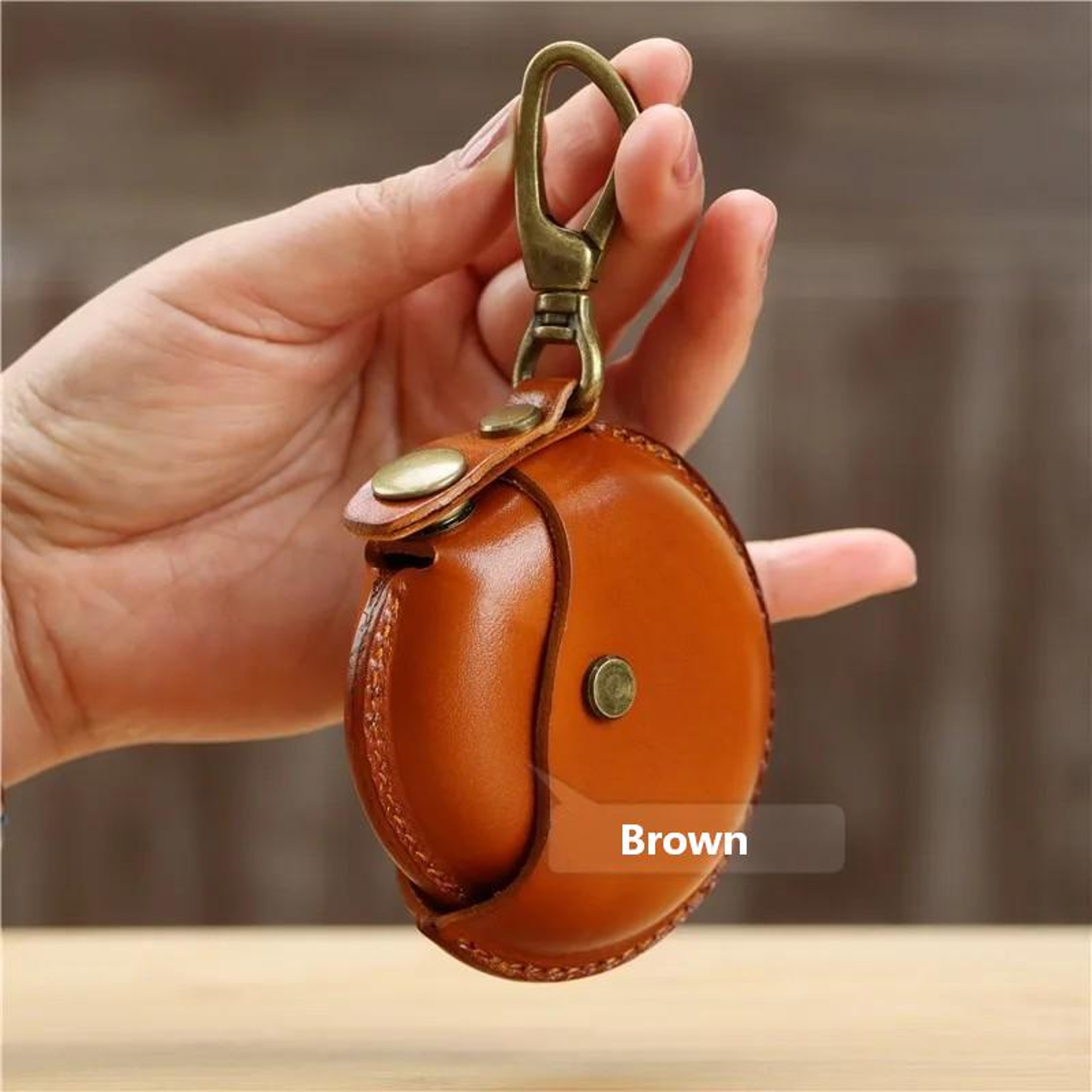 Genuine Leather Round Coin Purse Handcrafted Compact Storage Case with Hasp Closure – view 7