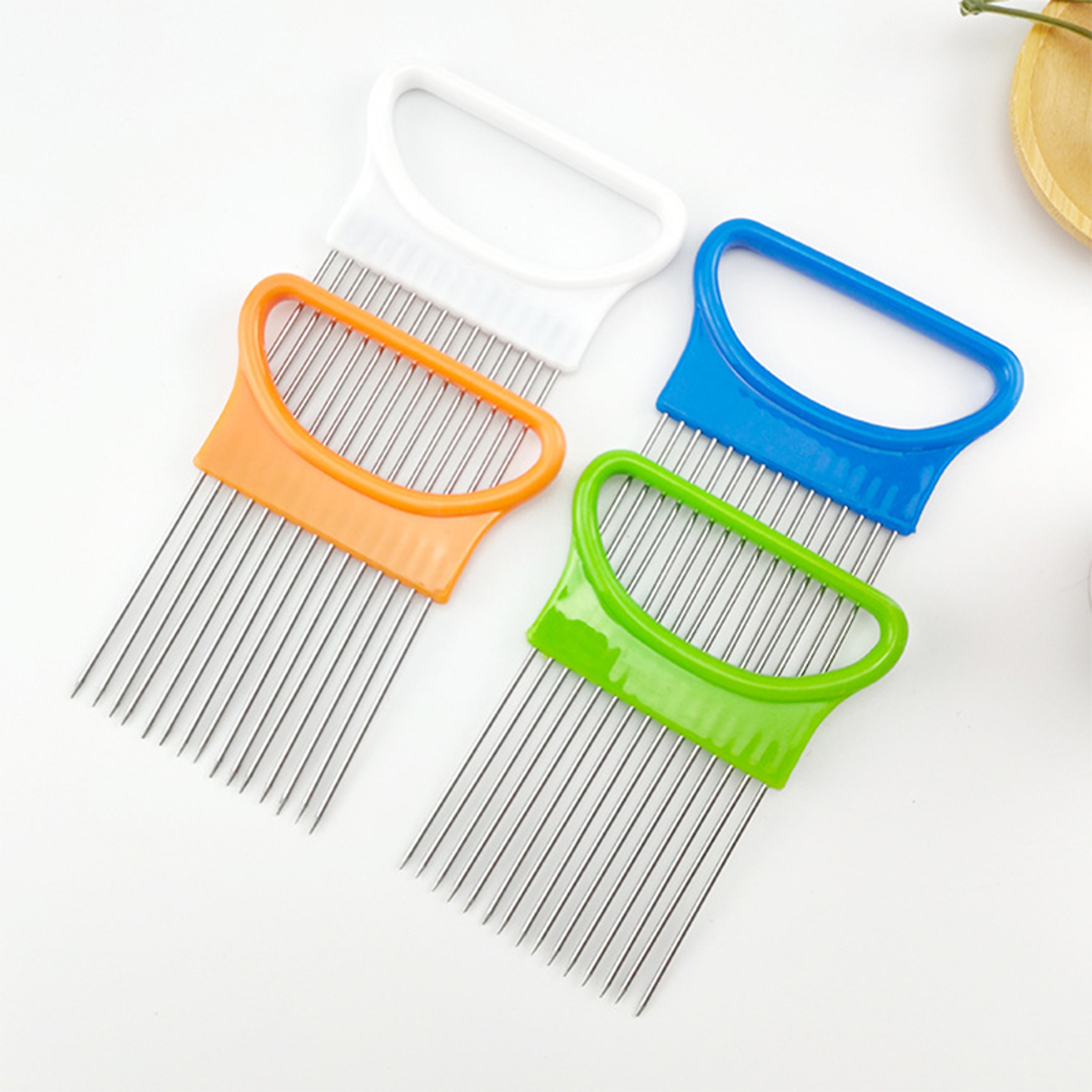 Color Grip Onion Slicer Stainless Steel Vegetable Slicing Holder for Safe & Even Cutting – view 2