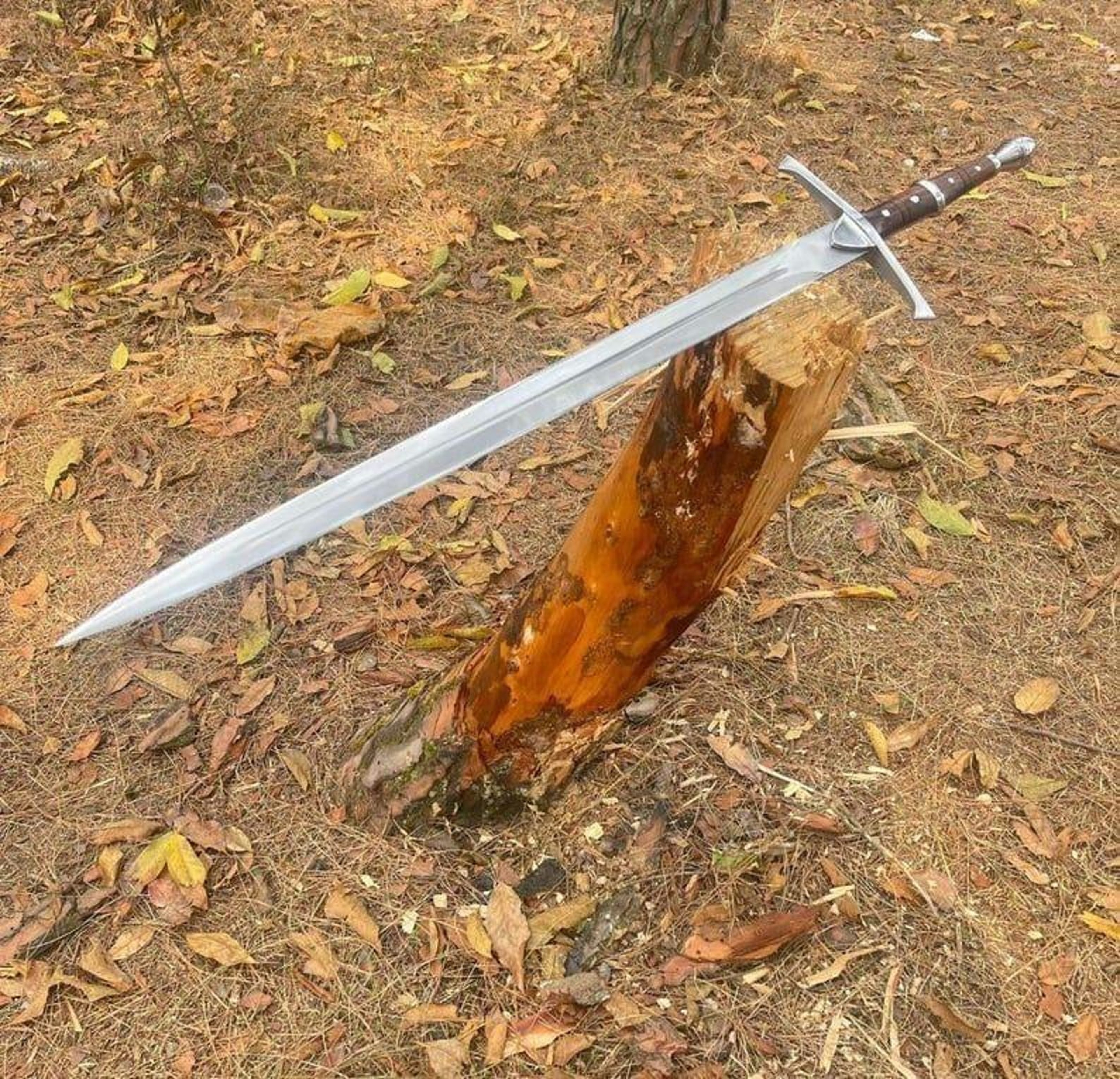 Handcrafted Medieval Greatsword With High Carbon Steel Blade Hardwood Handle  Leather Scabbard 2