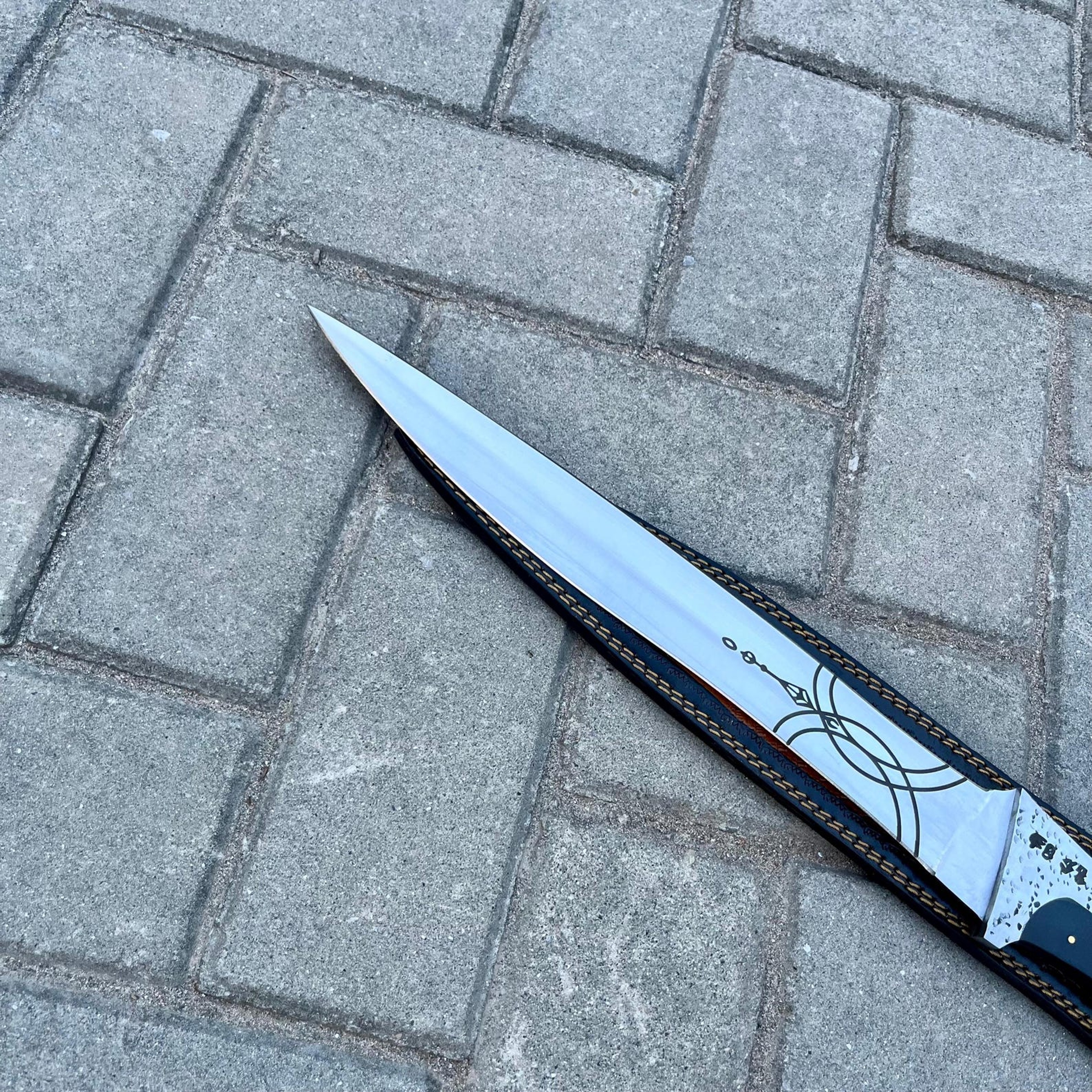 Handmade Paul Atreides Crysknife Replica  Dune Inspired Carbon Steel Knife Full Tang Movie Pro 4