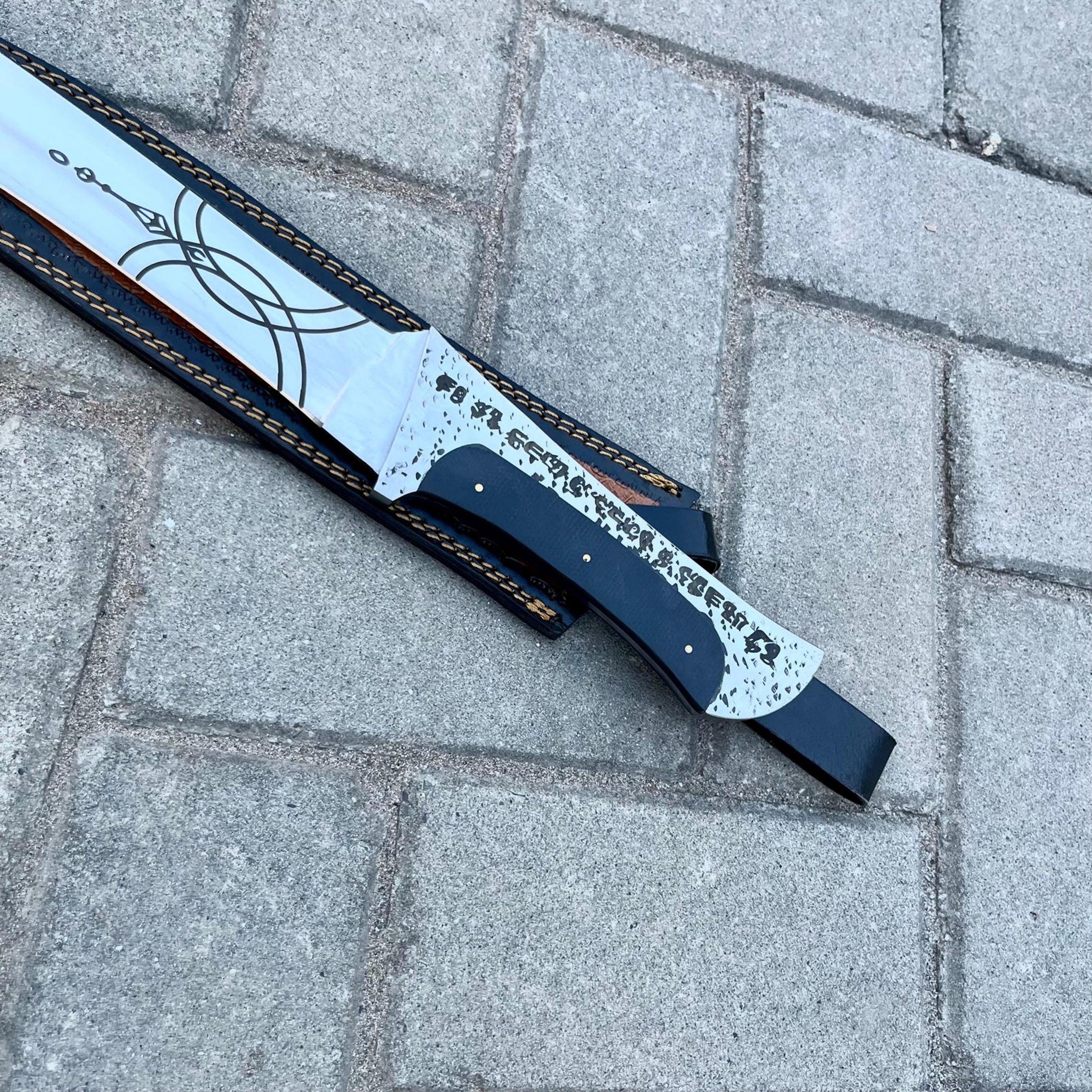 Handmade Paul Atreides Crysknife Replica  Dune Inspired Carbon Steel Knife Full Tang Movie Pro 1