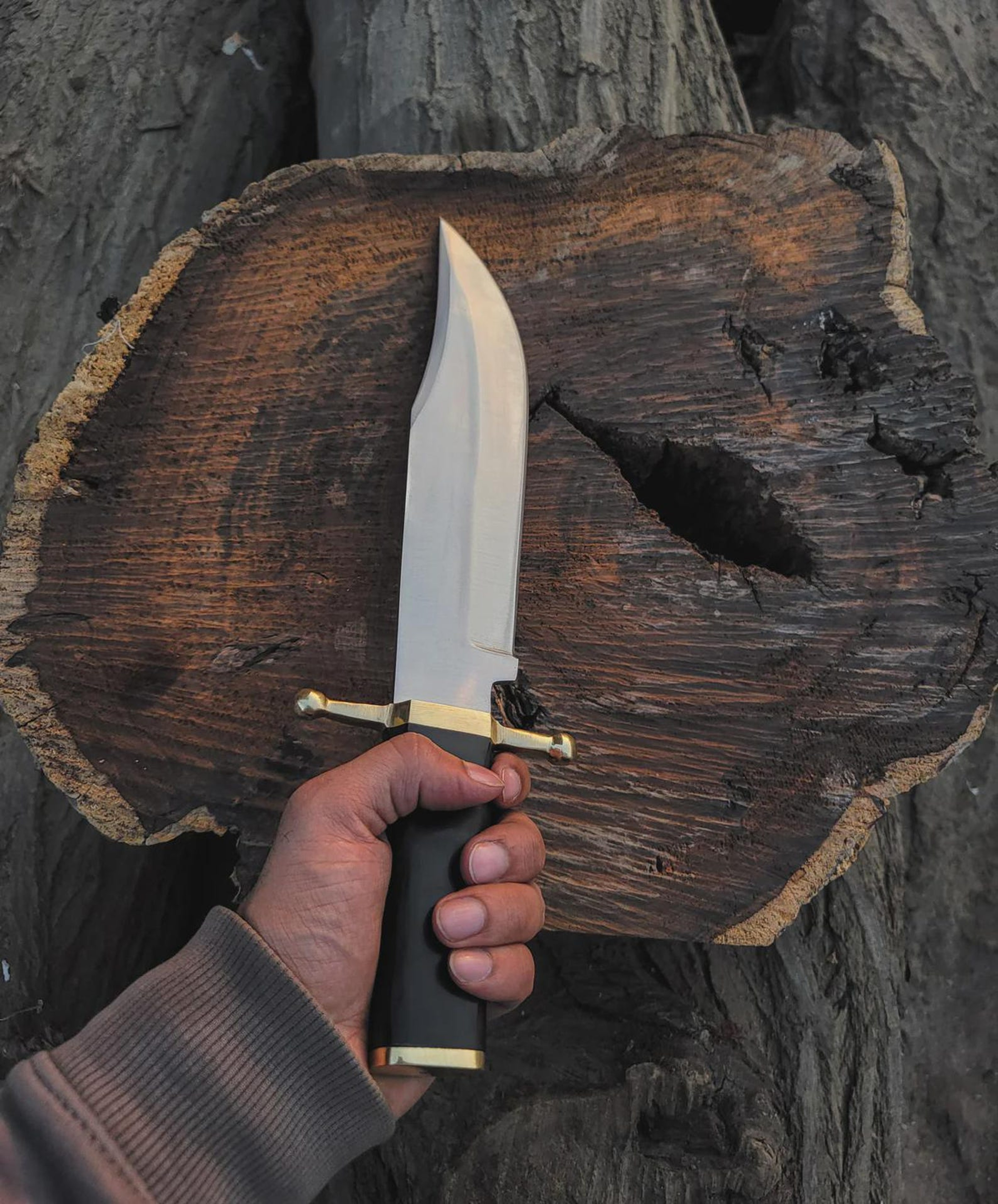 Premium Bowie Knife D2 Steel Blade Buffalo Horn Handle With Leather Sheath 5