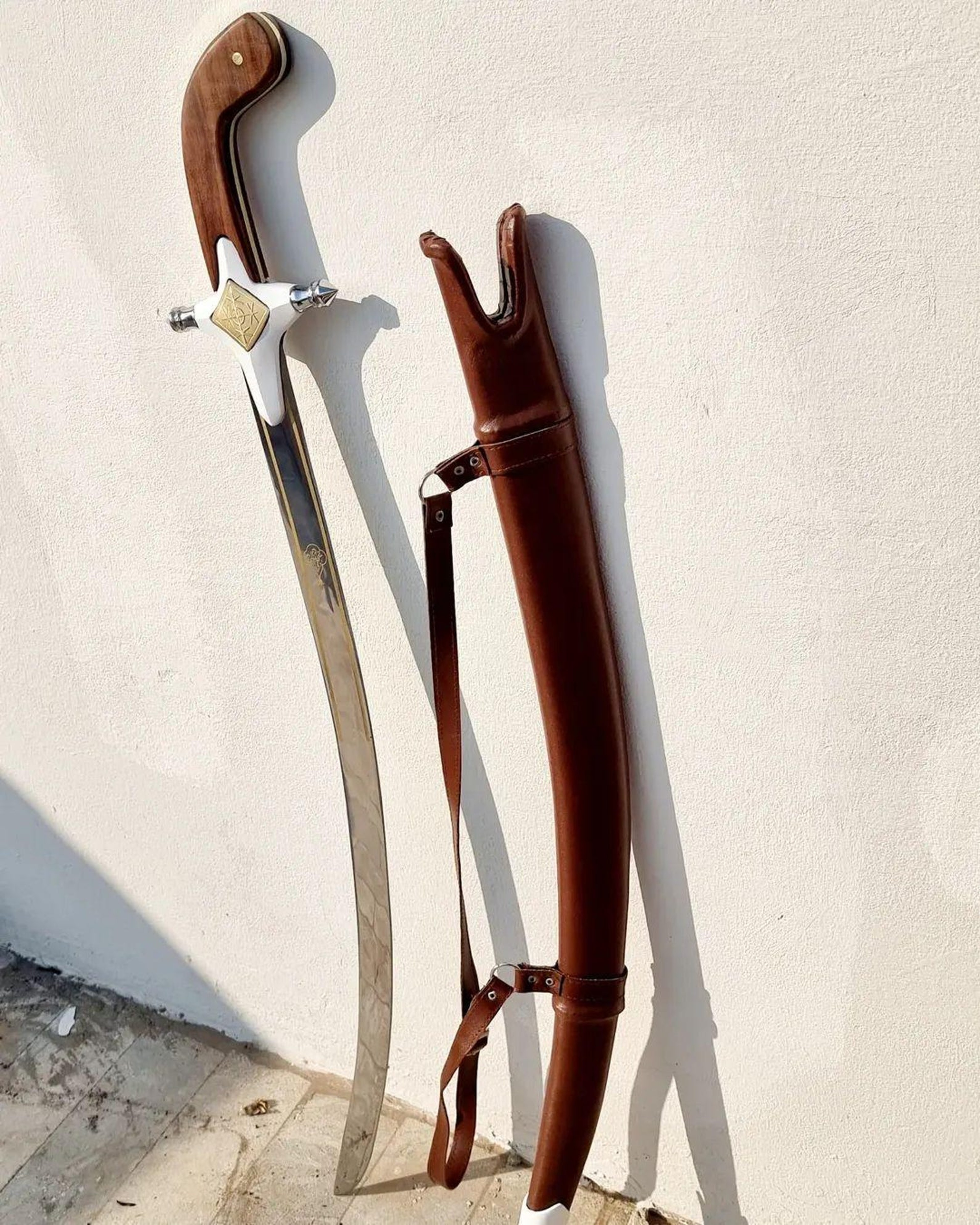 Custom Arabic Shamshir Saber Handmade Sword With Leather Scabbard Gift For Men 1