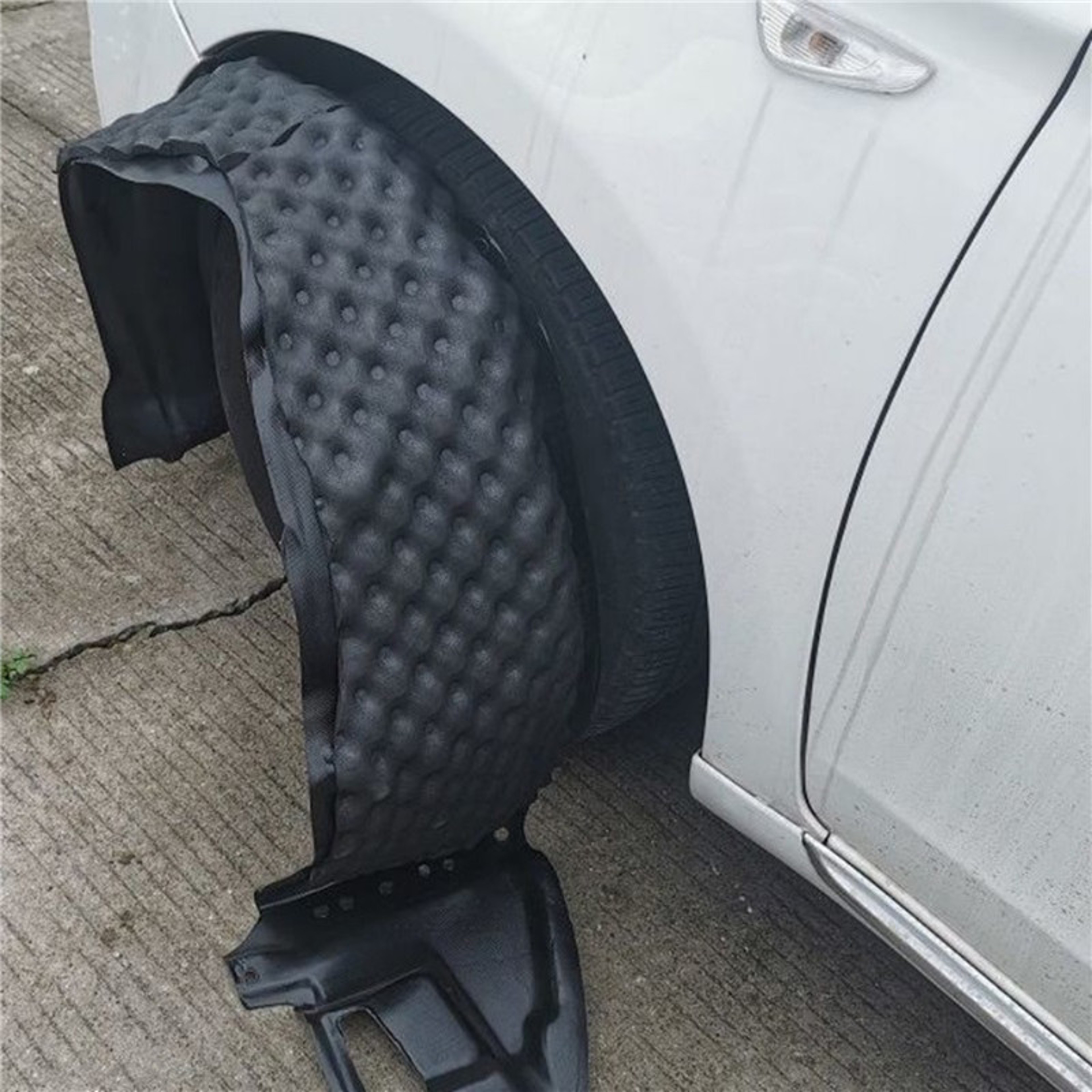 Self-Adhesive Sound Insulation Cotton for Cars, Sound Absorption Wave Lining Tool – view 1