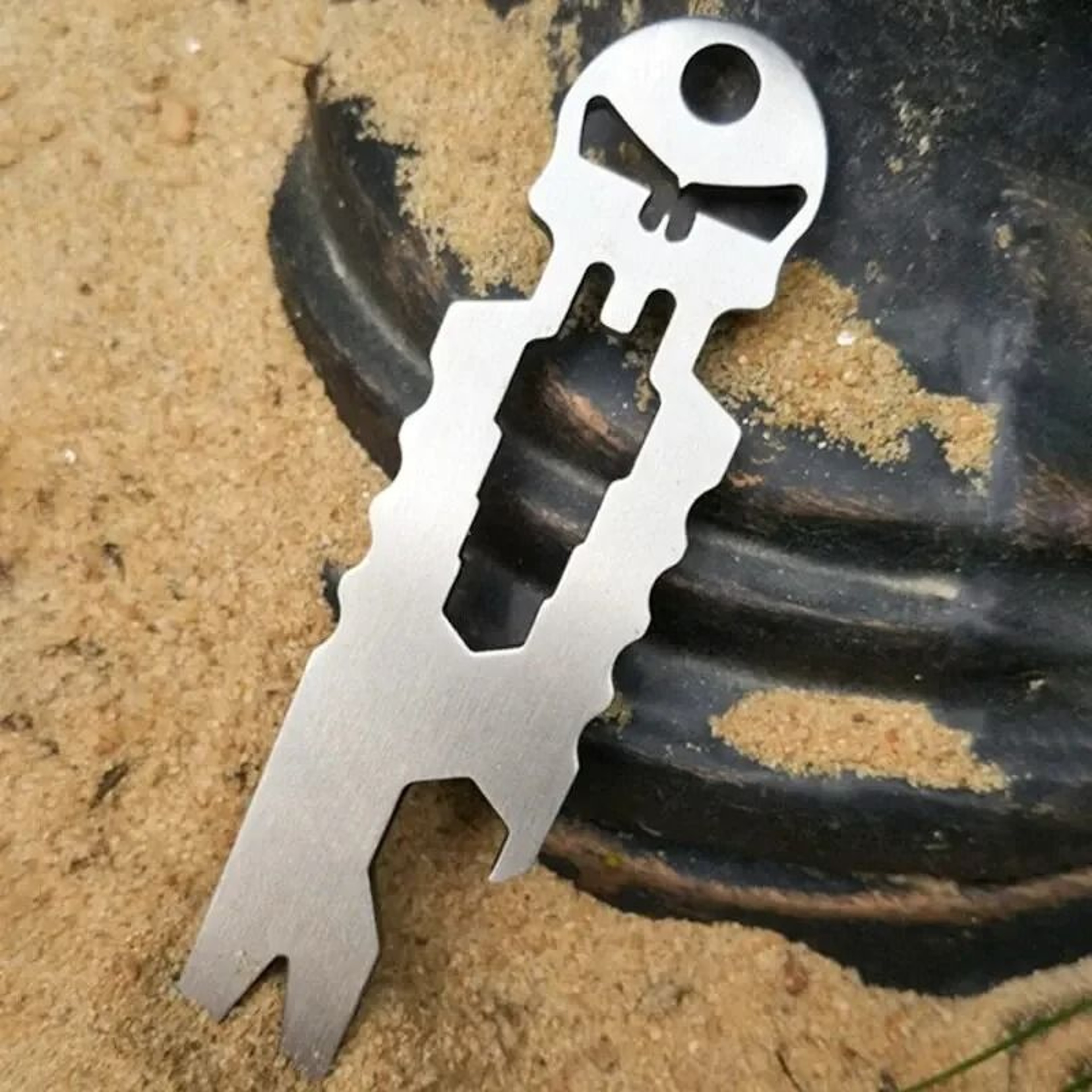 Stainless Steel Tactical EDC Multi Tool Pocket Crowbar Screwdriver Keychain 3