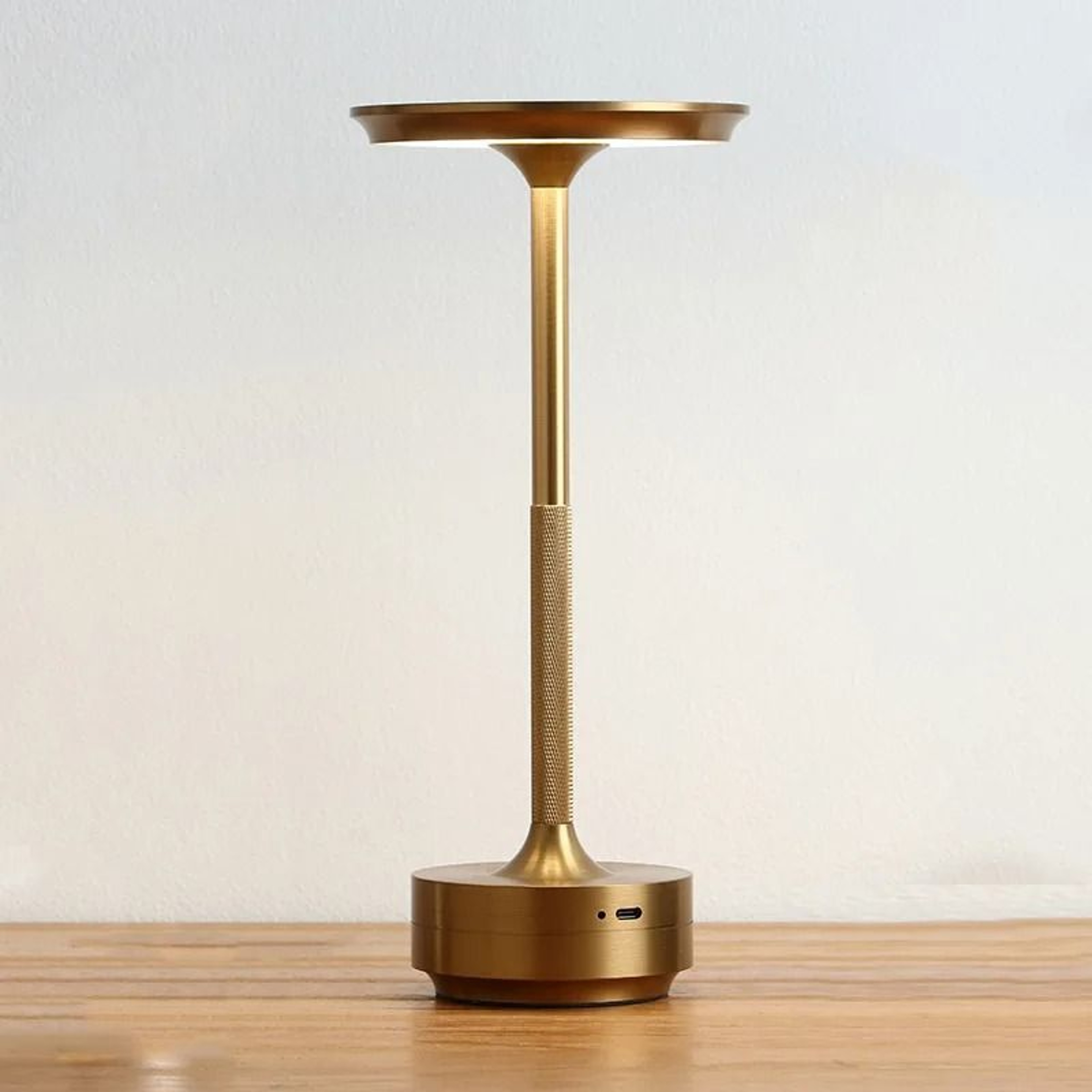 Aluminum Alloy Simple Decorative Lamp  Retro Portable Touch Desk Lamp 10