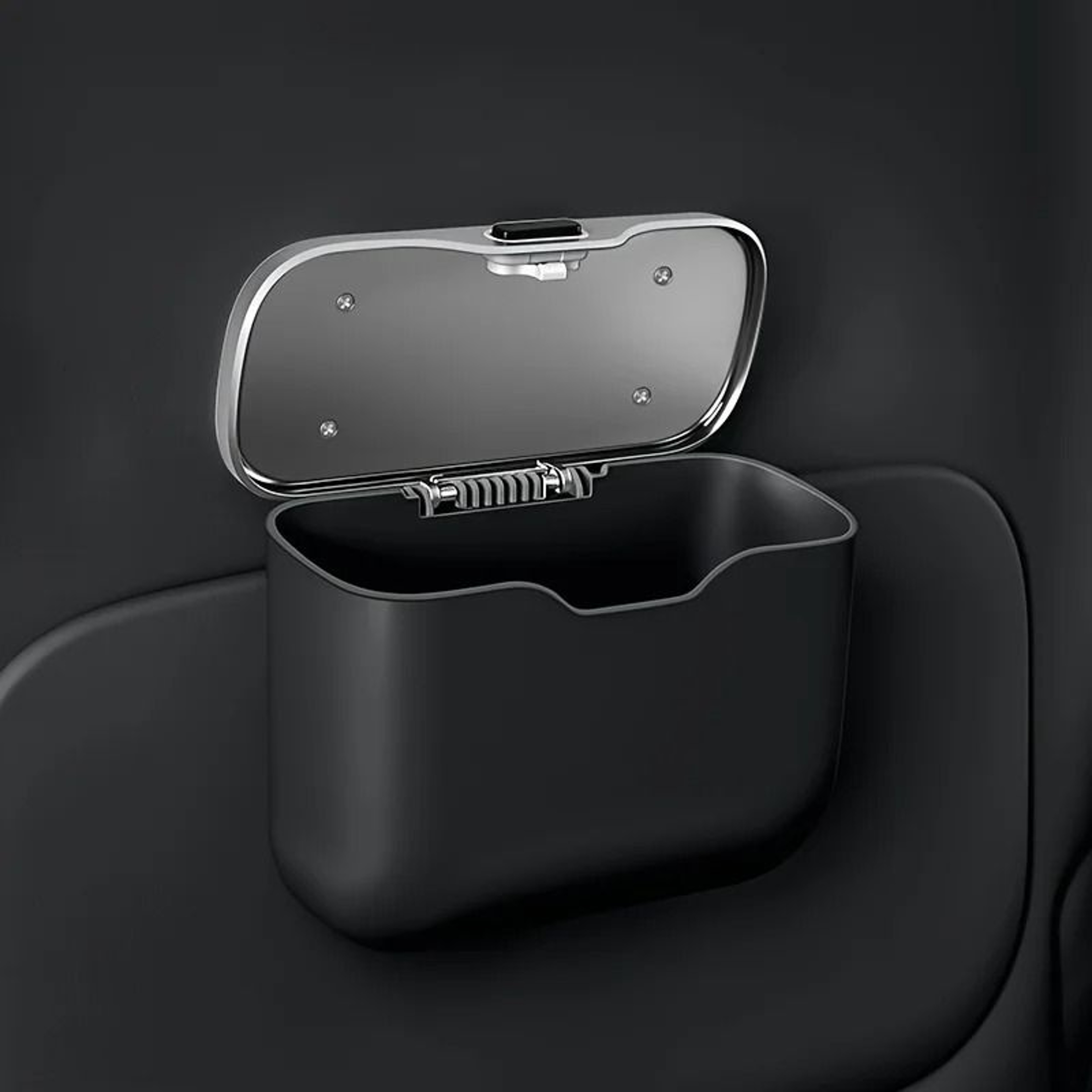 Multifunctional Car Trash Can With Lid Button 2