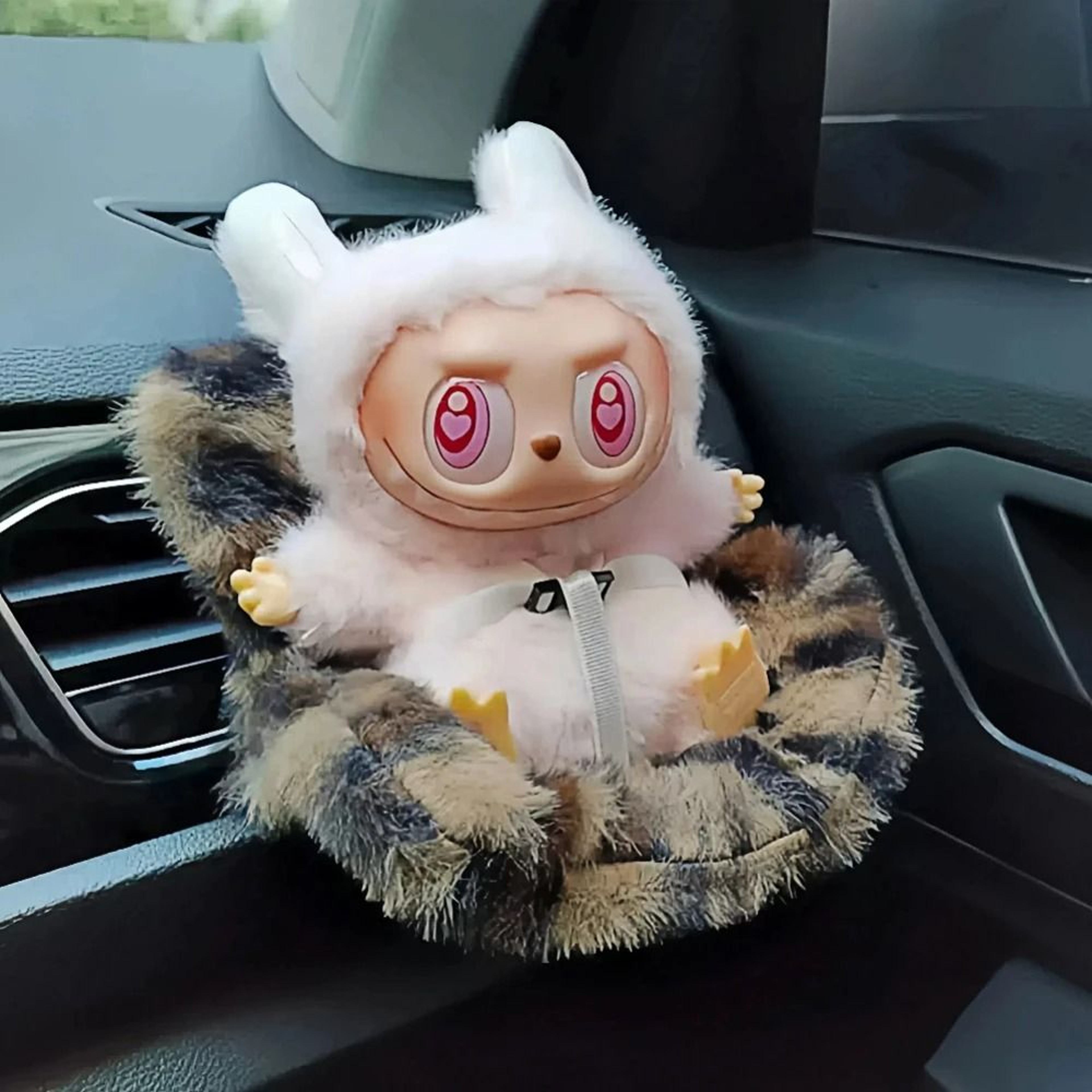 2in1 Miniature Doll Seat  Air Vent Aromatherapy Display 1
