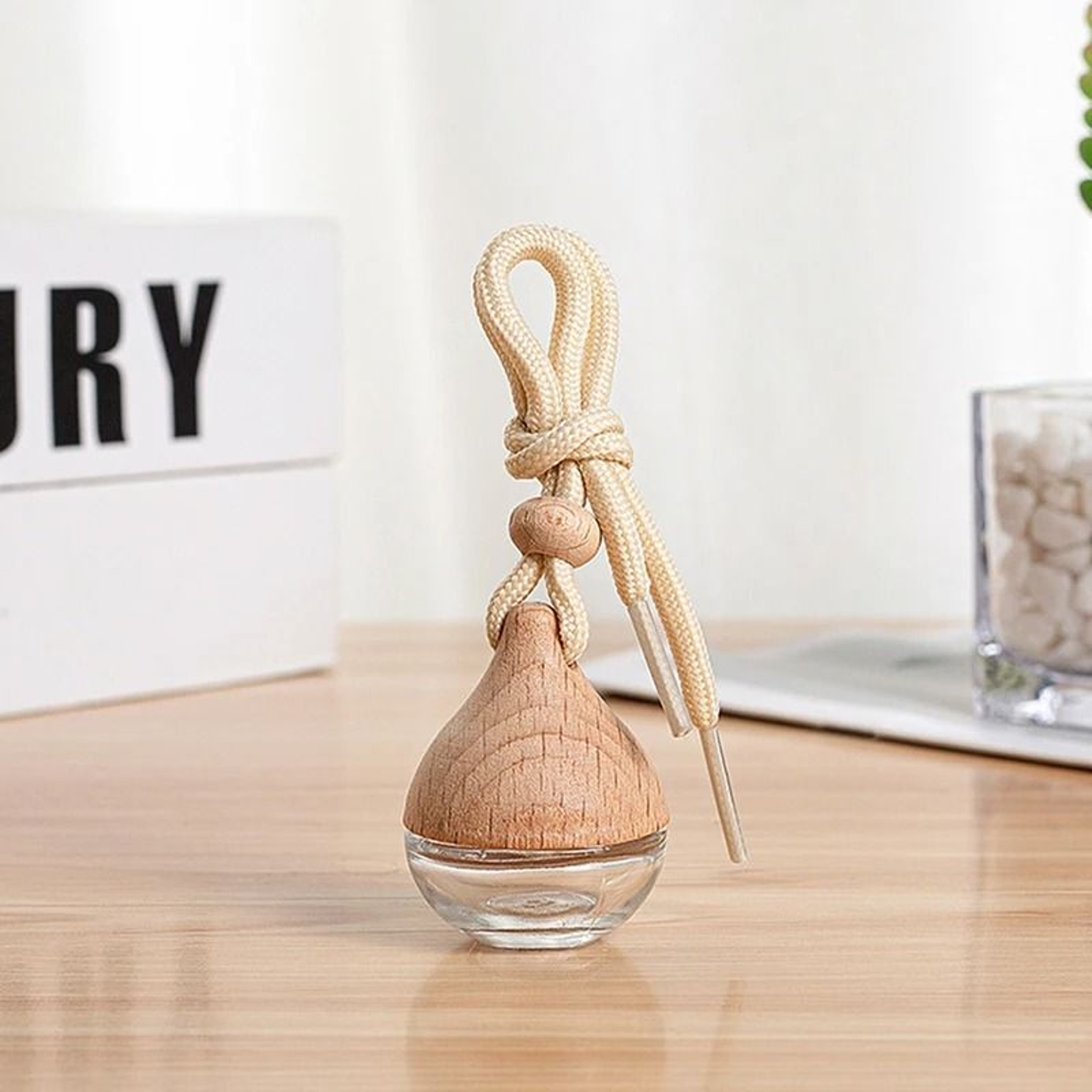 AuraDrive Refillable Car Pendant  6ml Glass  Wood Essential Oil Diffuser 3