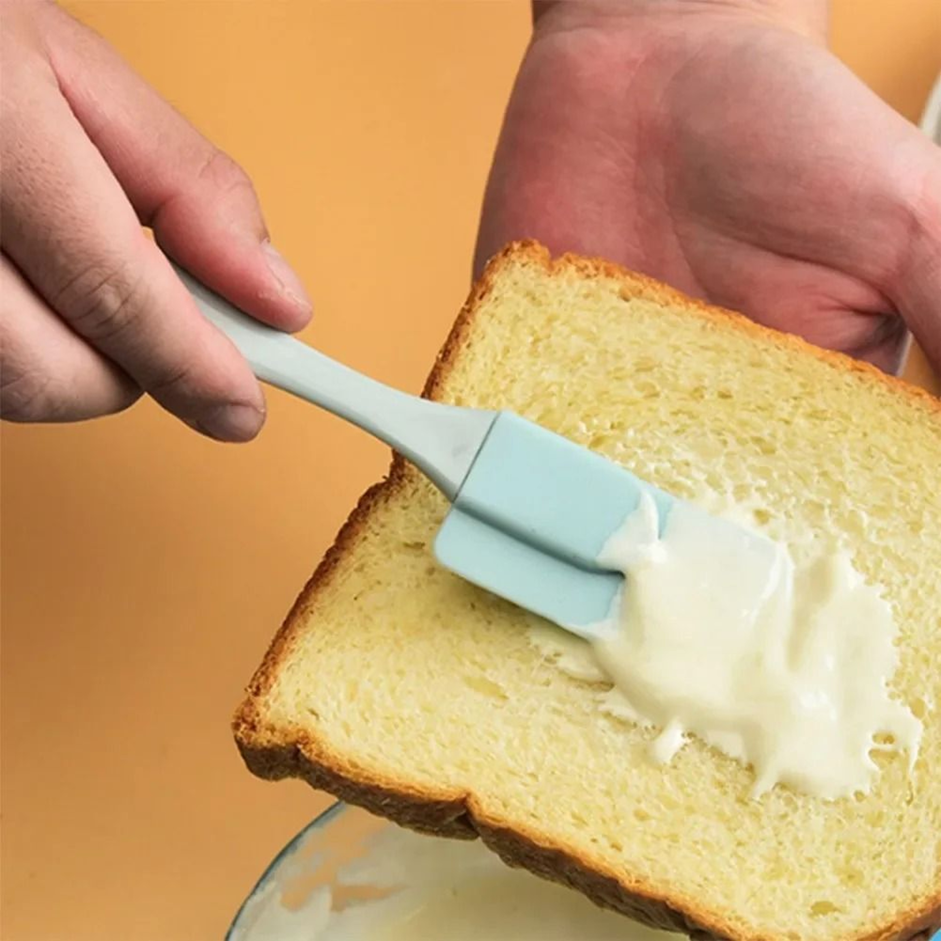3Piece Professional Silicone Baking Set  NonStick Cream Scraper  Oil Brush 3