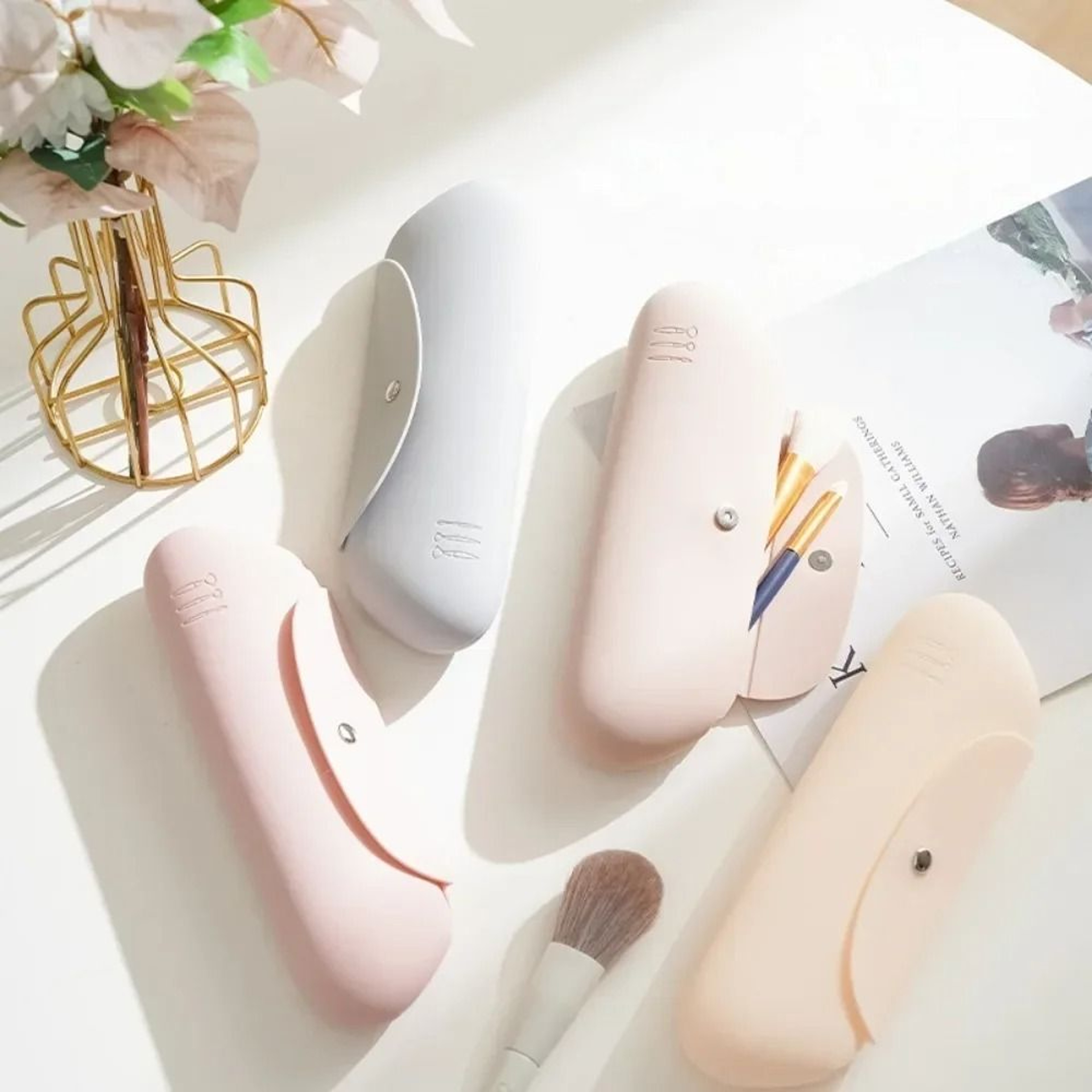 Silicone Portable Makeup Brush Holder 1