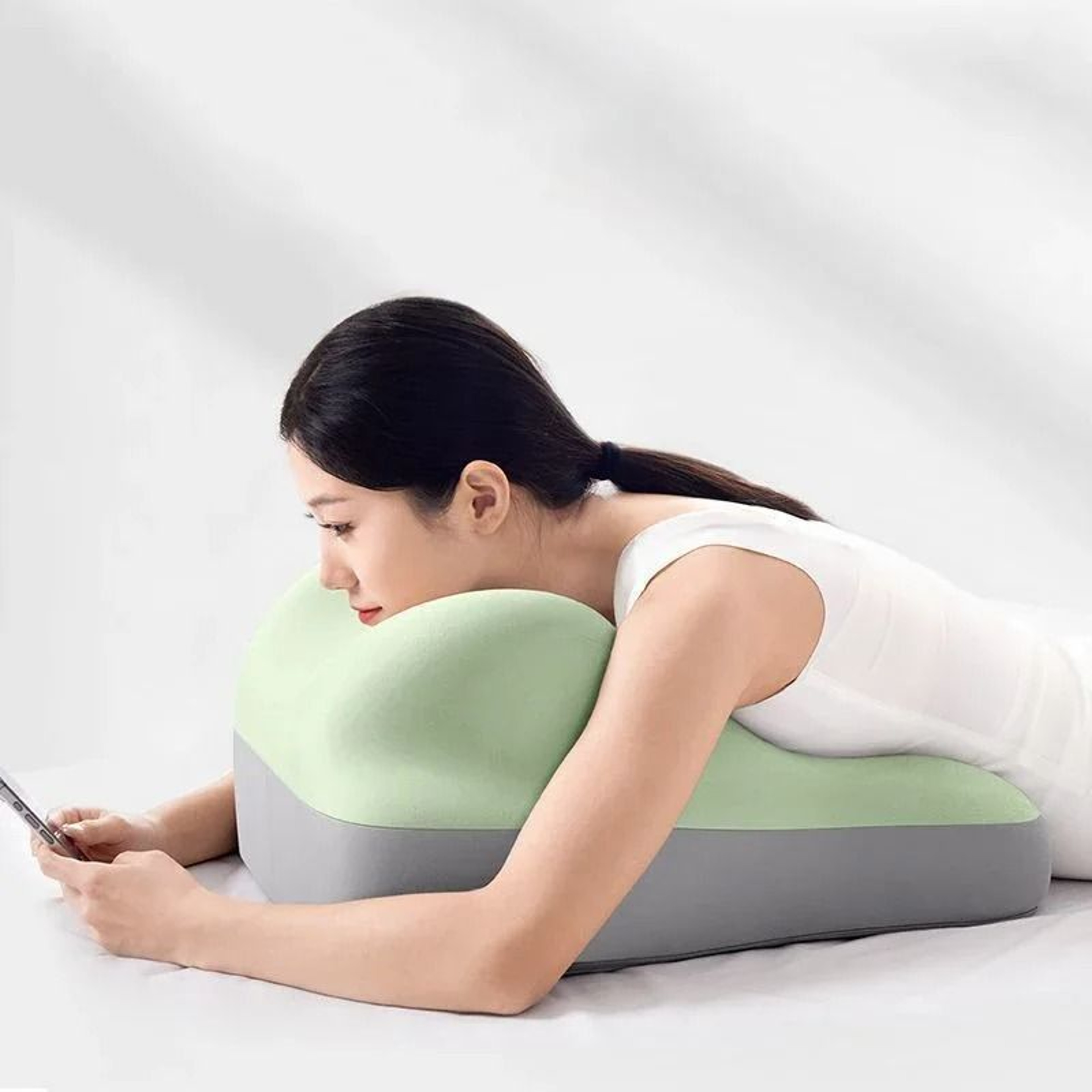 MultiFunctional Ergonomic Memory Foam Waist  Tummy Cushion 3