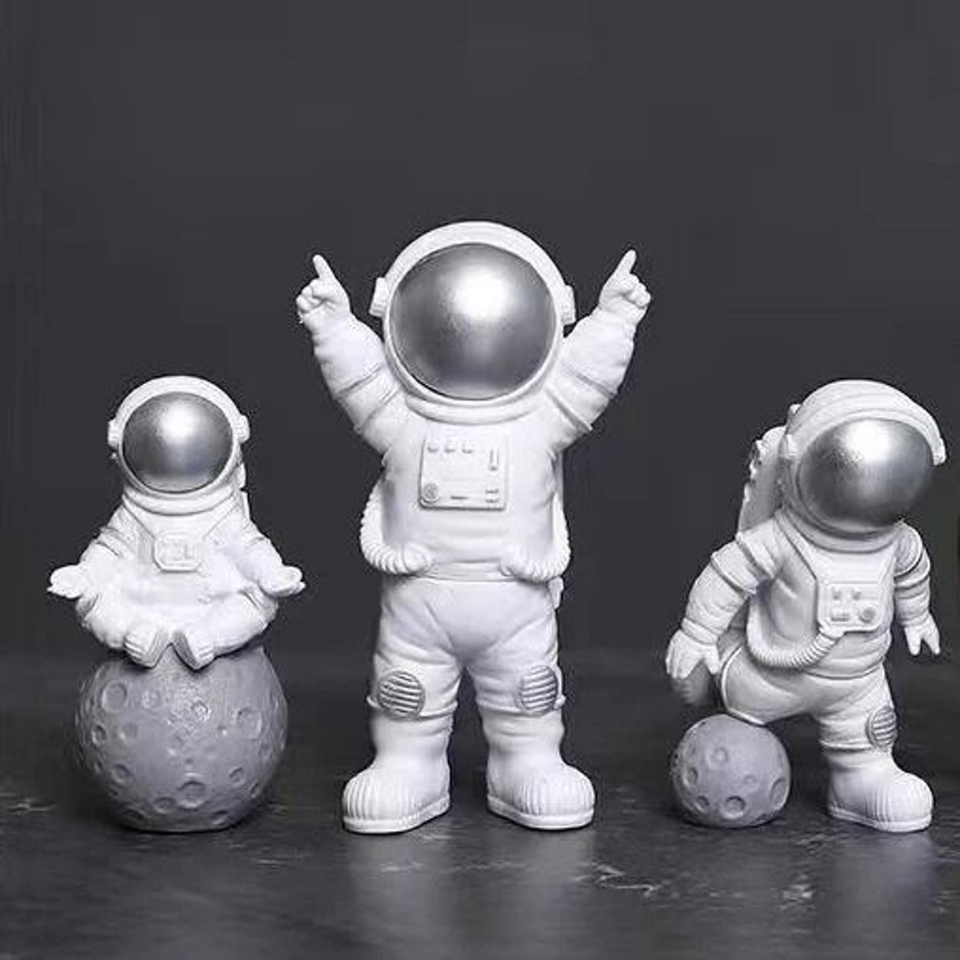 4Piece Astronaut Figure Set  Spaceman Sculpture  Educational Toy For Desktop Home Decoration  Space 11