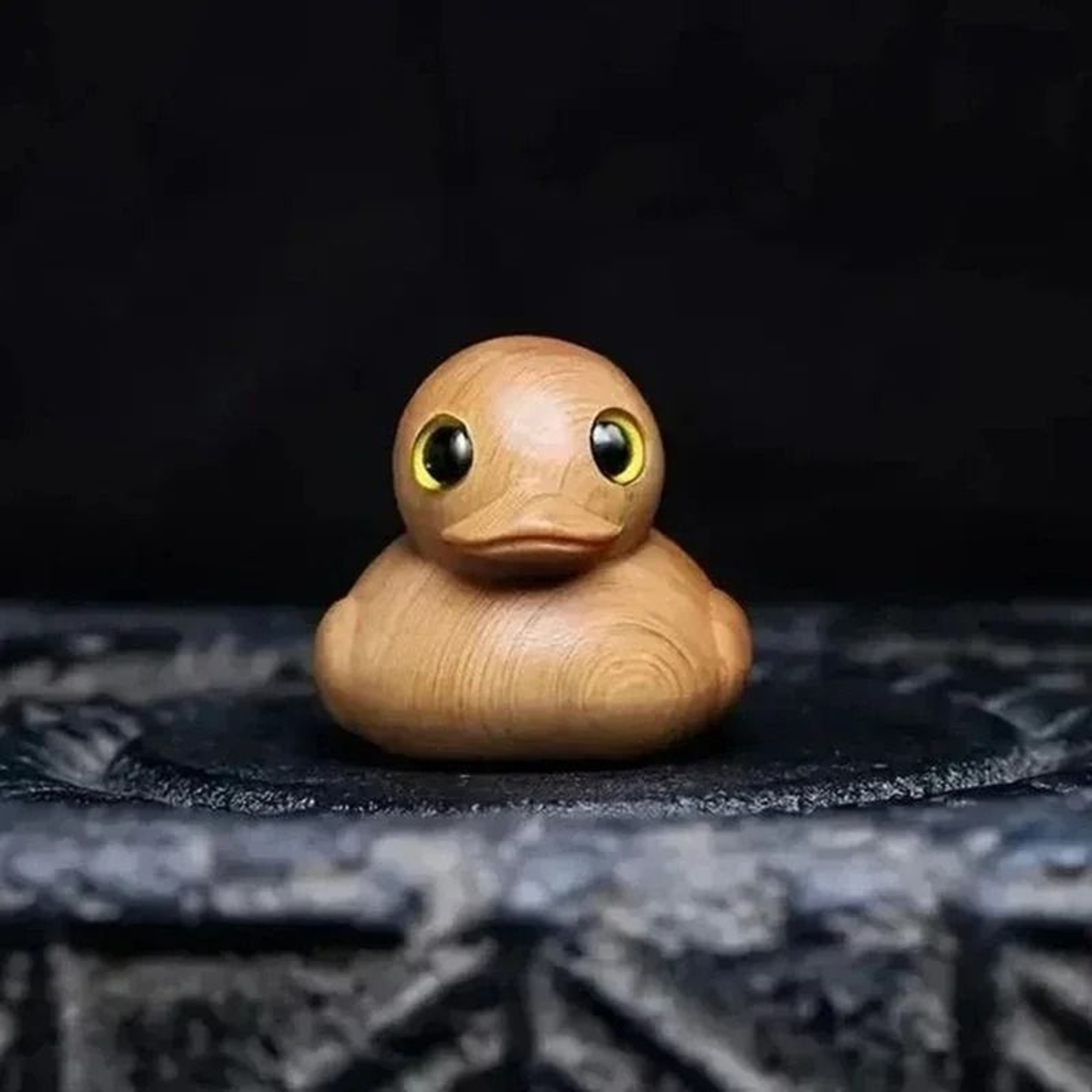 Funny Middle Finger Duck Handmade Wooden Statue  Bold  Witty Mini Duck Figurine For Home  Office 2
