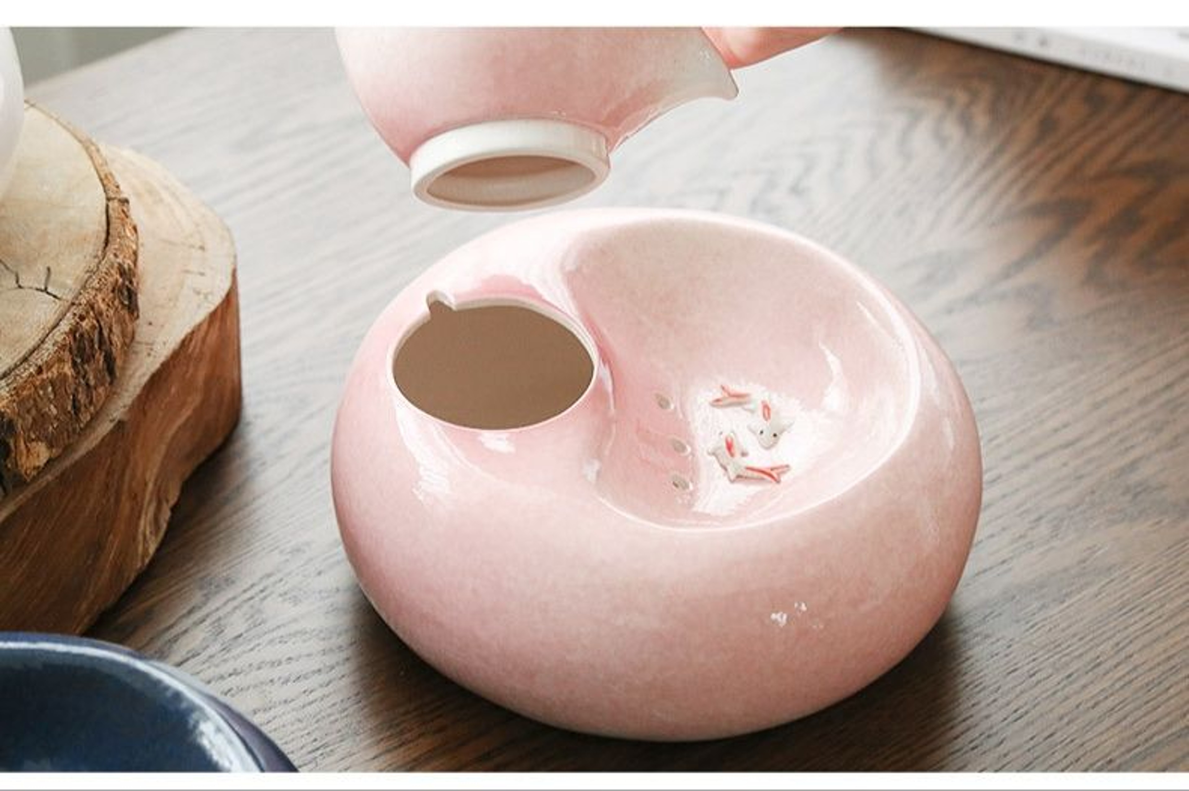 Premium LeafDesign Ceramic Automatic Pet Water Fountain 6