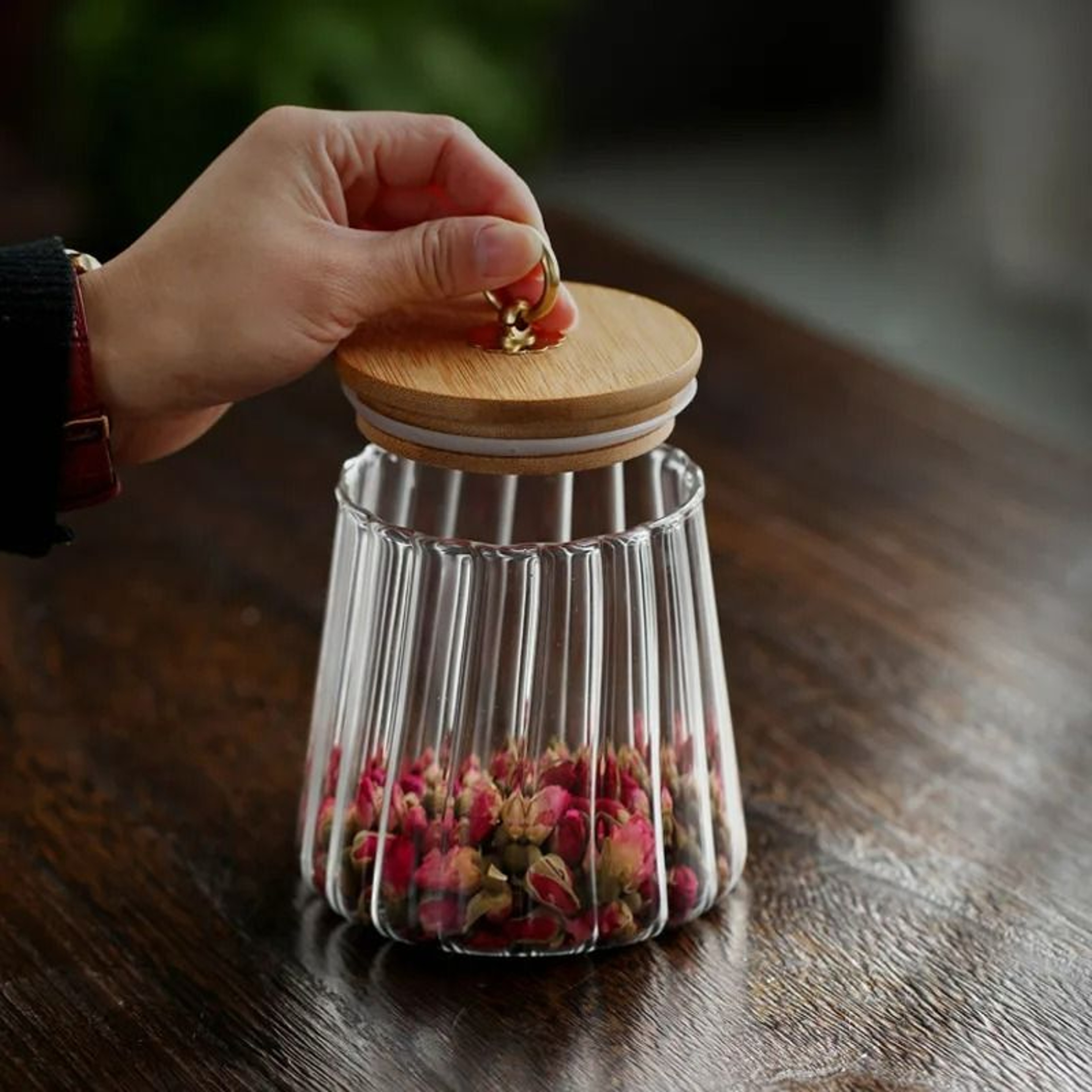 Airtight Glass Food Storage Jar With Natural Wood Lid And MoistureProof Kitchen Countertop Containe 2