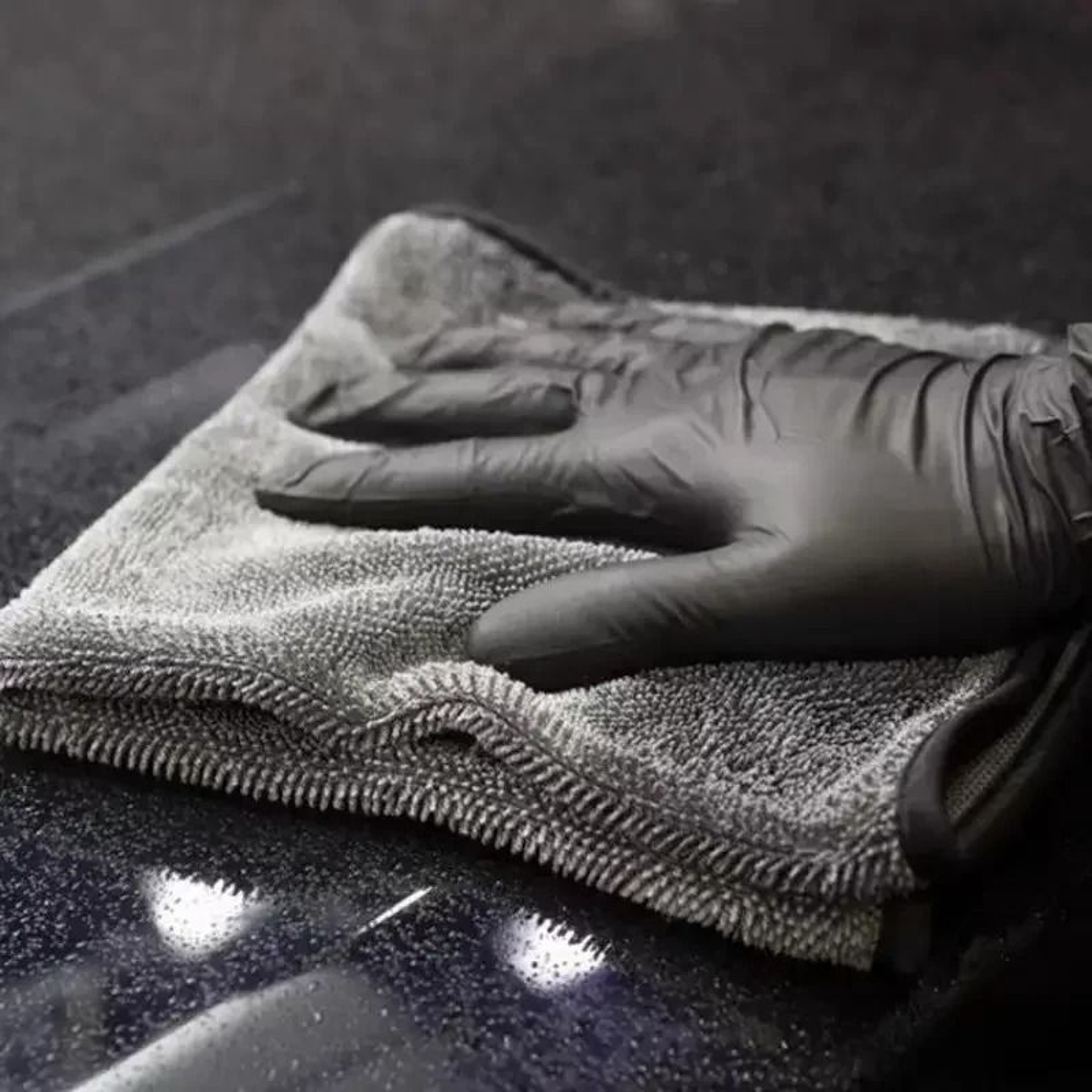800GSM DoubleSided Plush Car Detailing Towel 1
