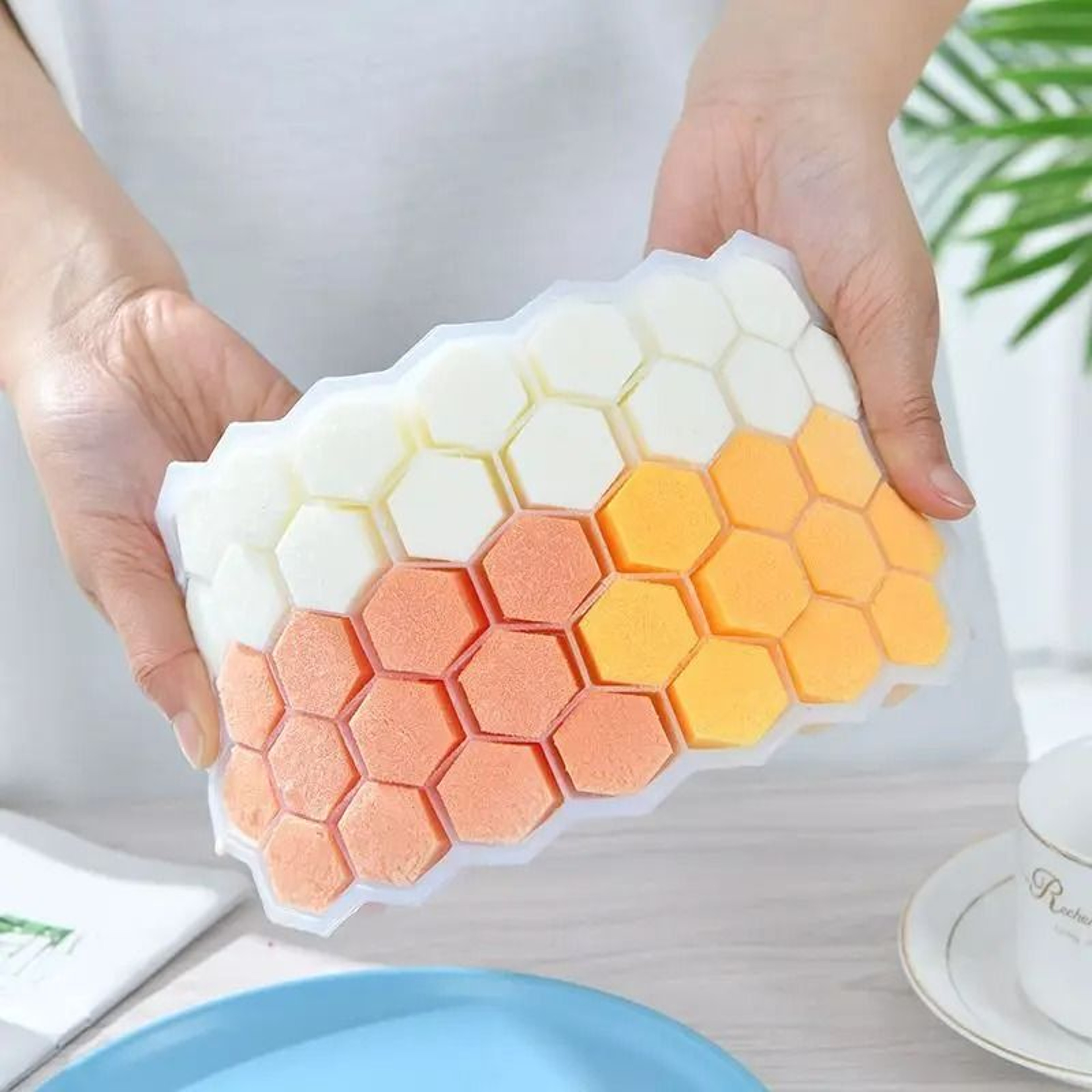 FoodGrade Silicone 148Cube LargeCapacity Ice Tray Set 1