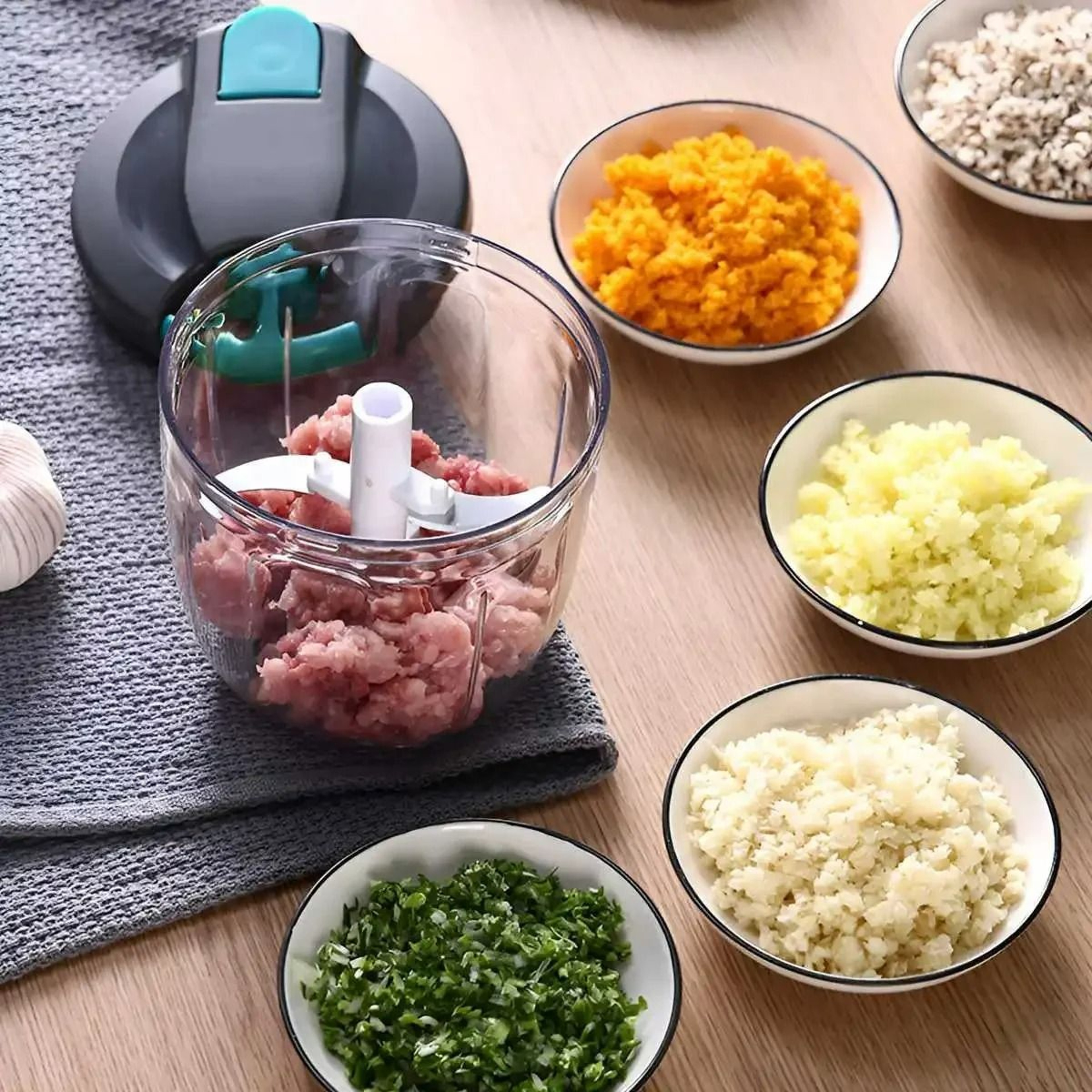 Manual Rotating Vegetable  Garlic Chopper 1
