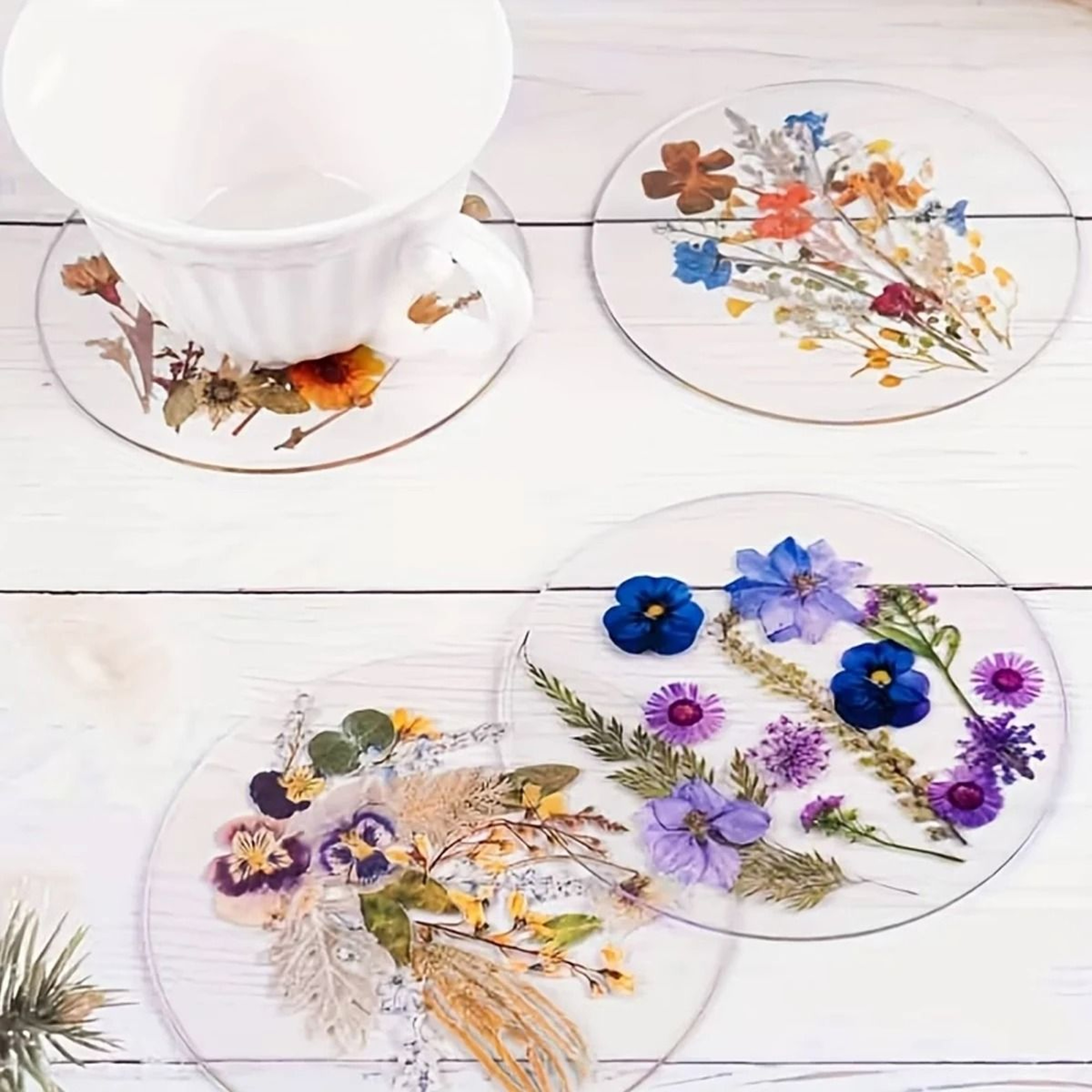 4 Piece Transparent Colorful Wildflower Acrylic Coaster Set For Party Table Decor 3
