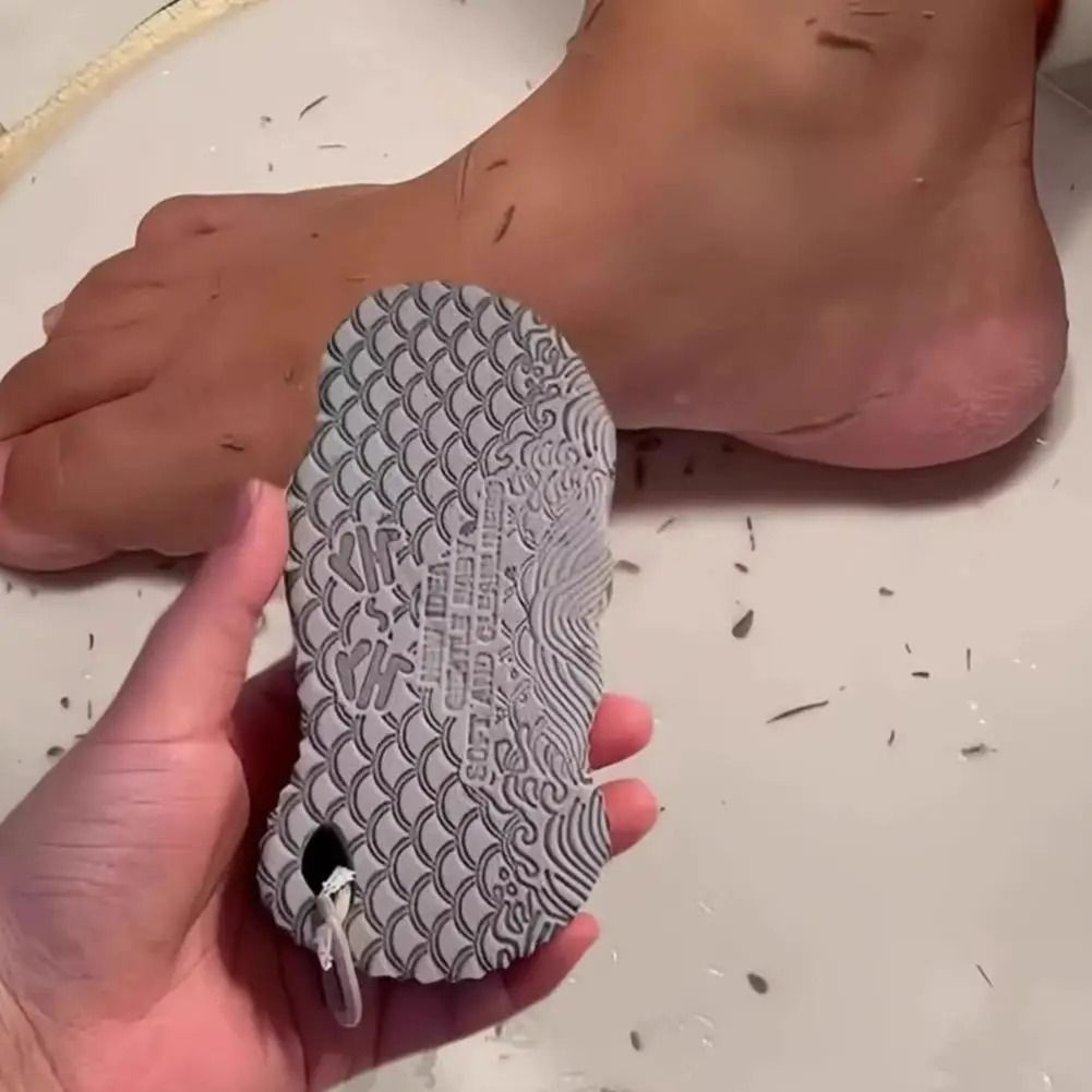3D Magic Body Exfoliating Bath Sponge For Children And Sensitive Skin 1