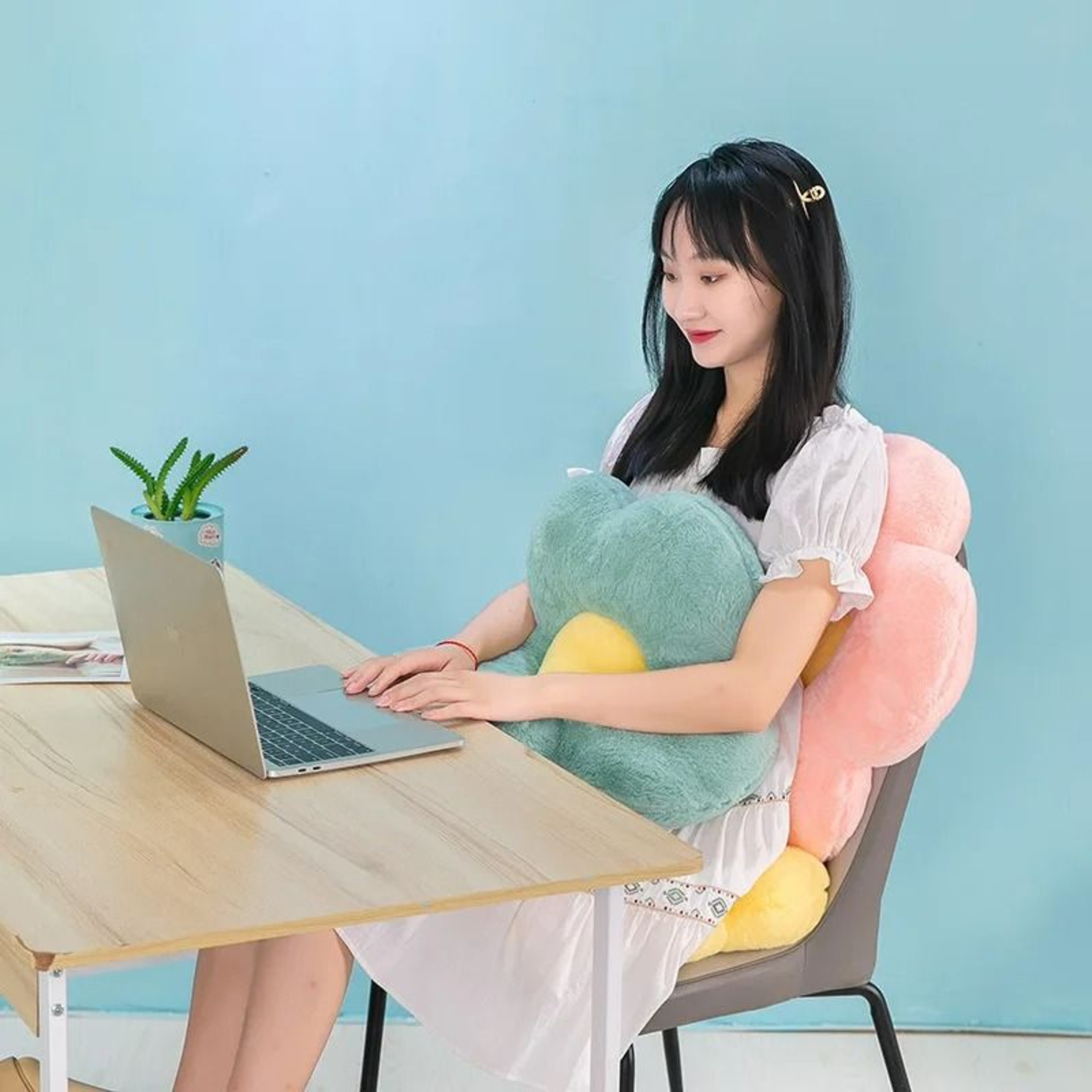 Soft Plush Flower Floor Cushion Seat Pillow 4