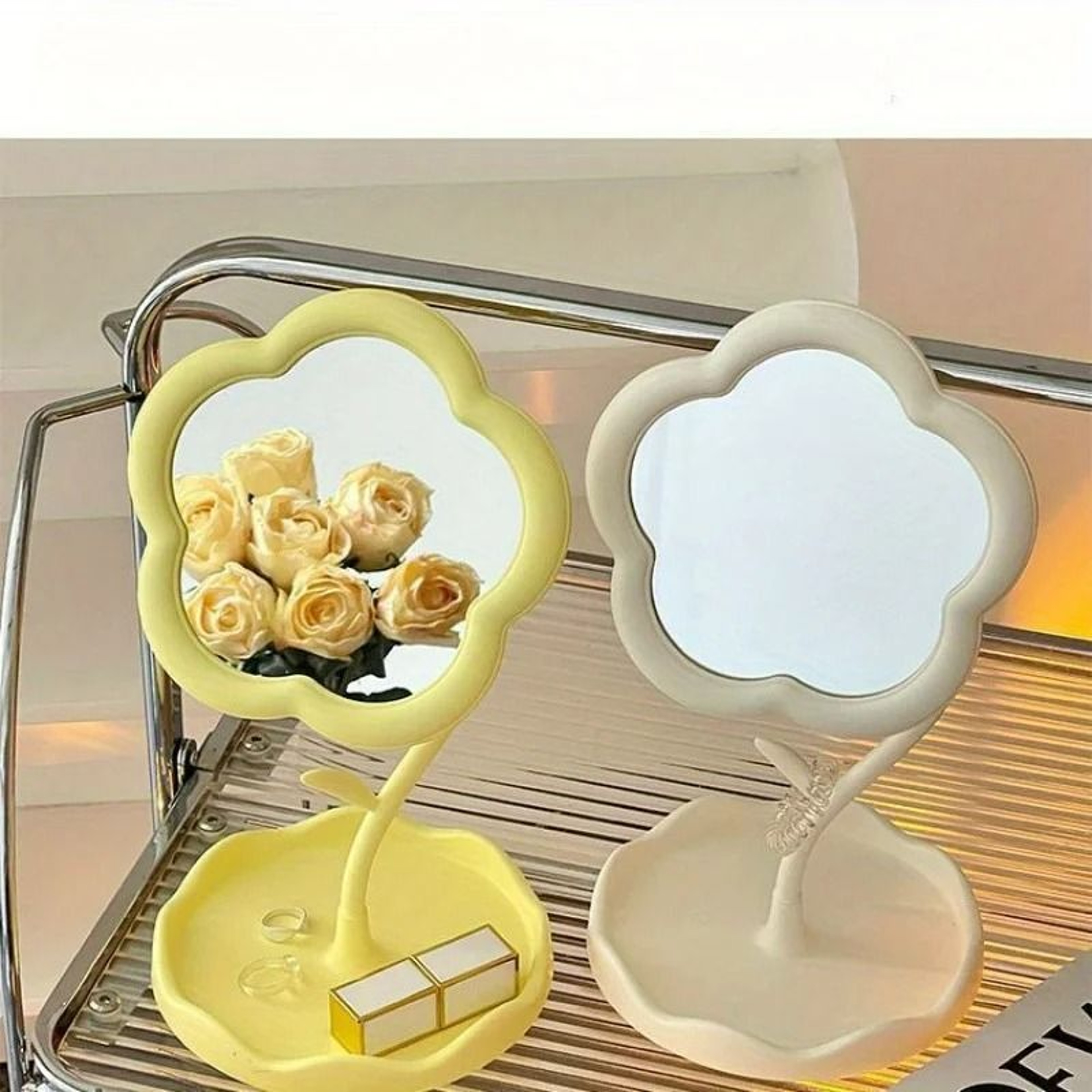 Ins Style Cute Flower 360 Rotatable Desktop Vanity Mirror 2