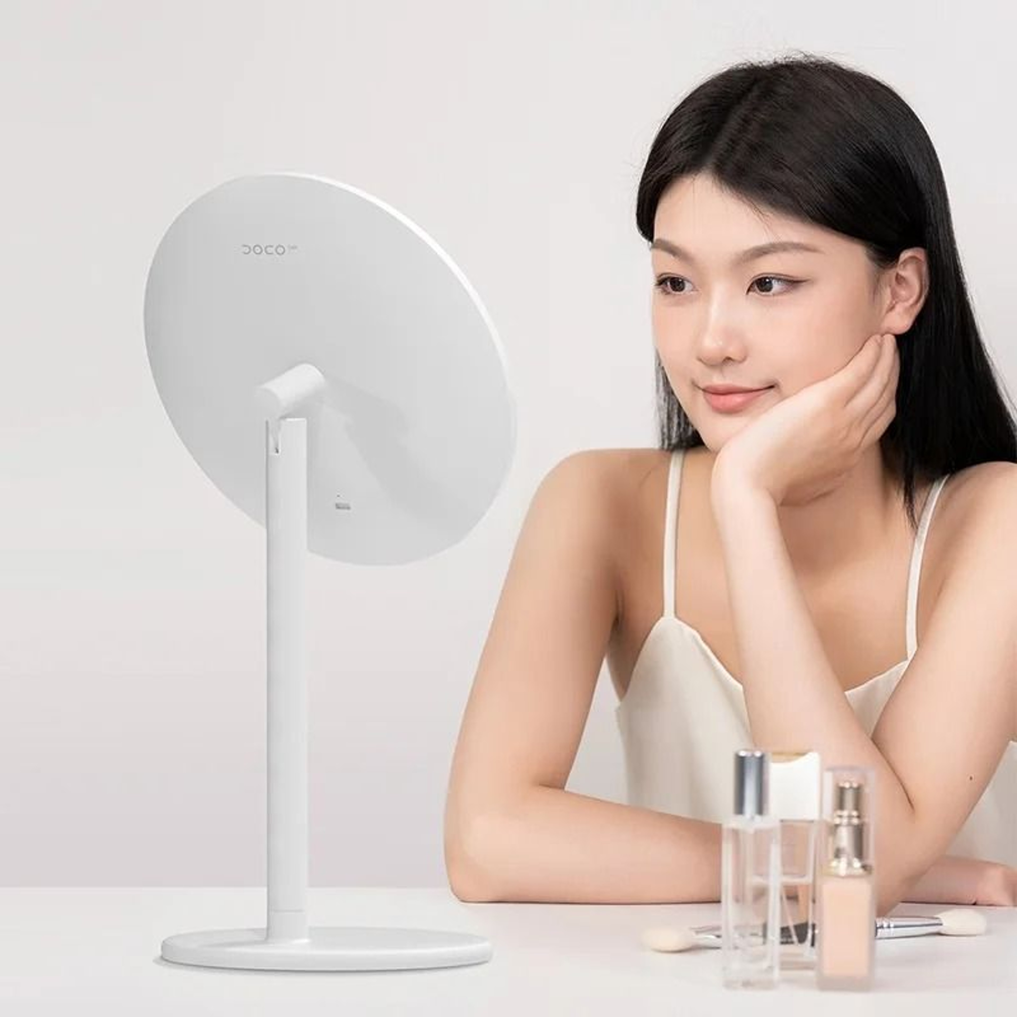 Desktop Adjustable LED Makeup Mirror 4