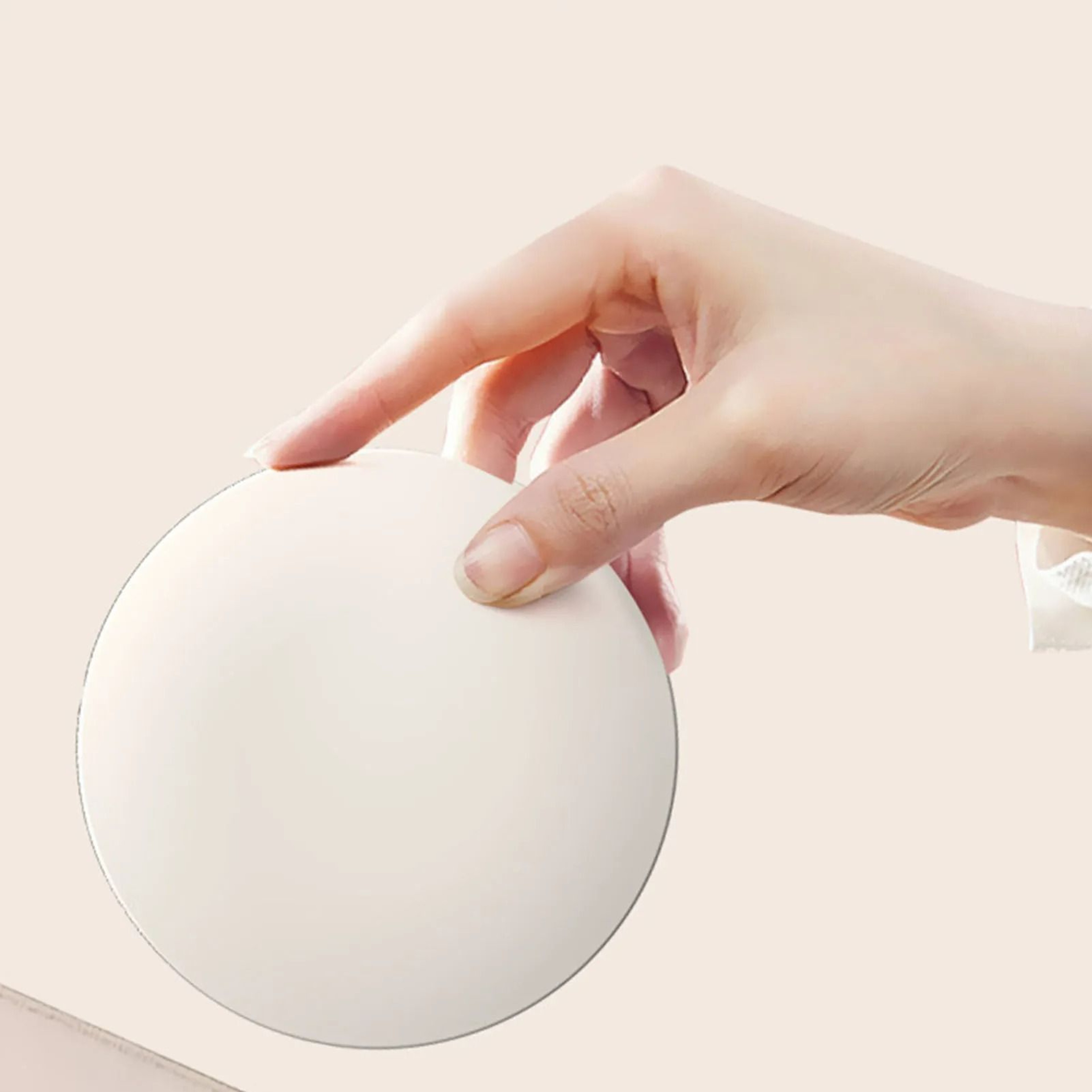 UV Sunscreen Testing Pocket Mirror With LED Light 2X Magnification 4