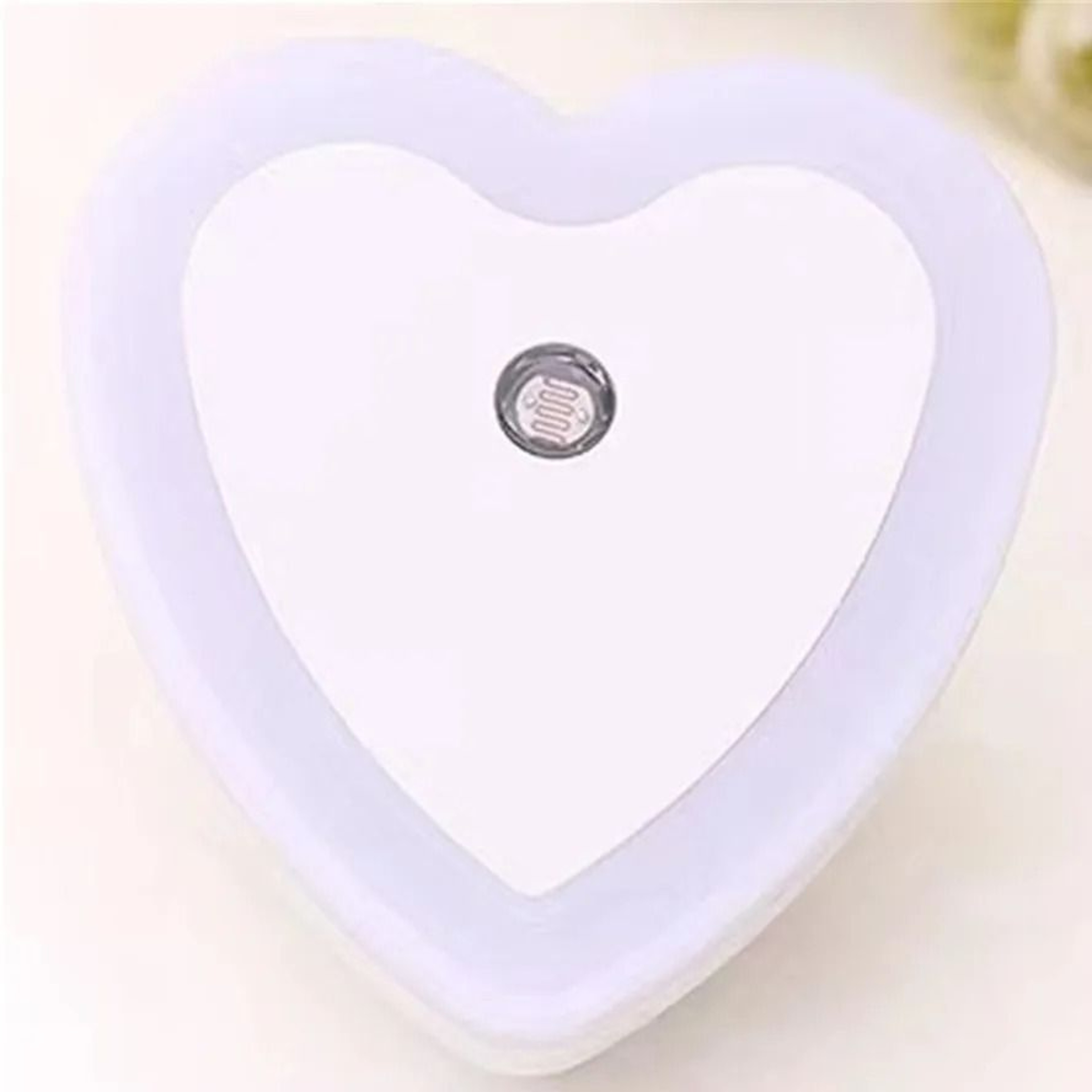 Automatic PlugIn LED DusktoDawn Night Light 12