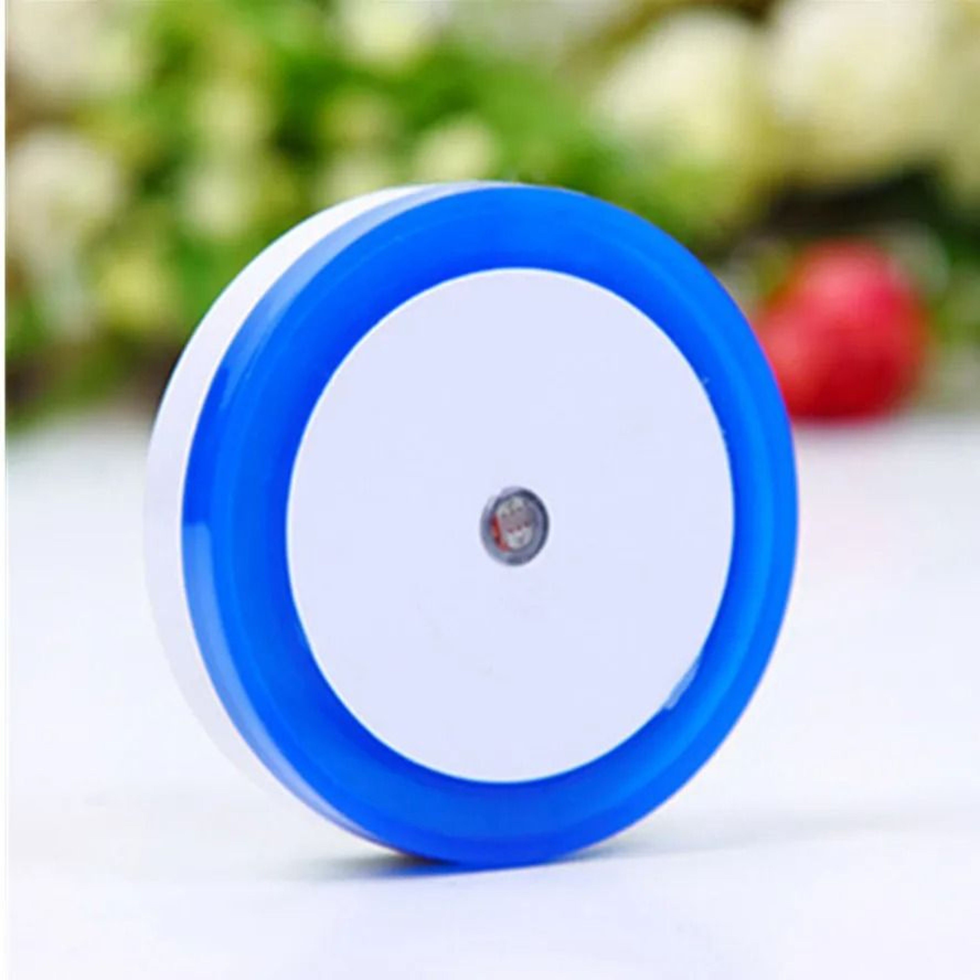 Automatic PlugIn LED DusktoDawn Night Light 13